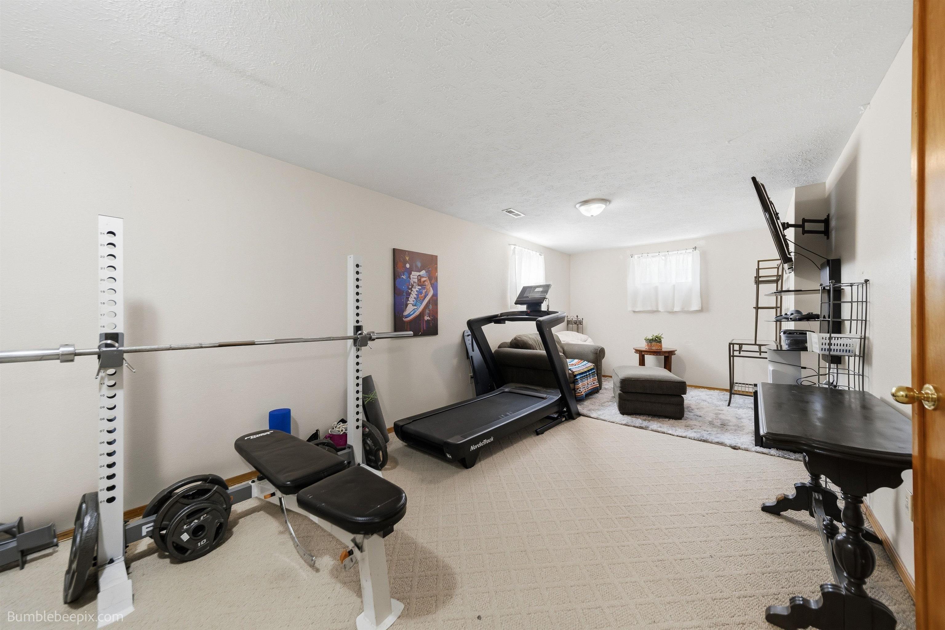 215 W Elcliff Ave - Photo 34