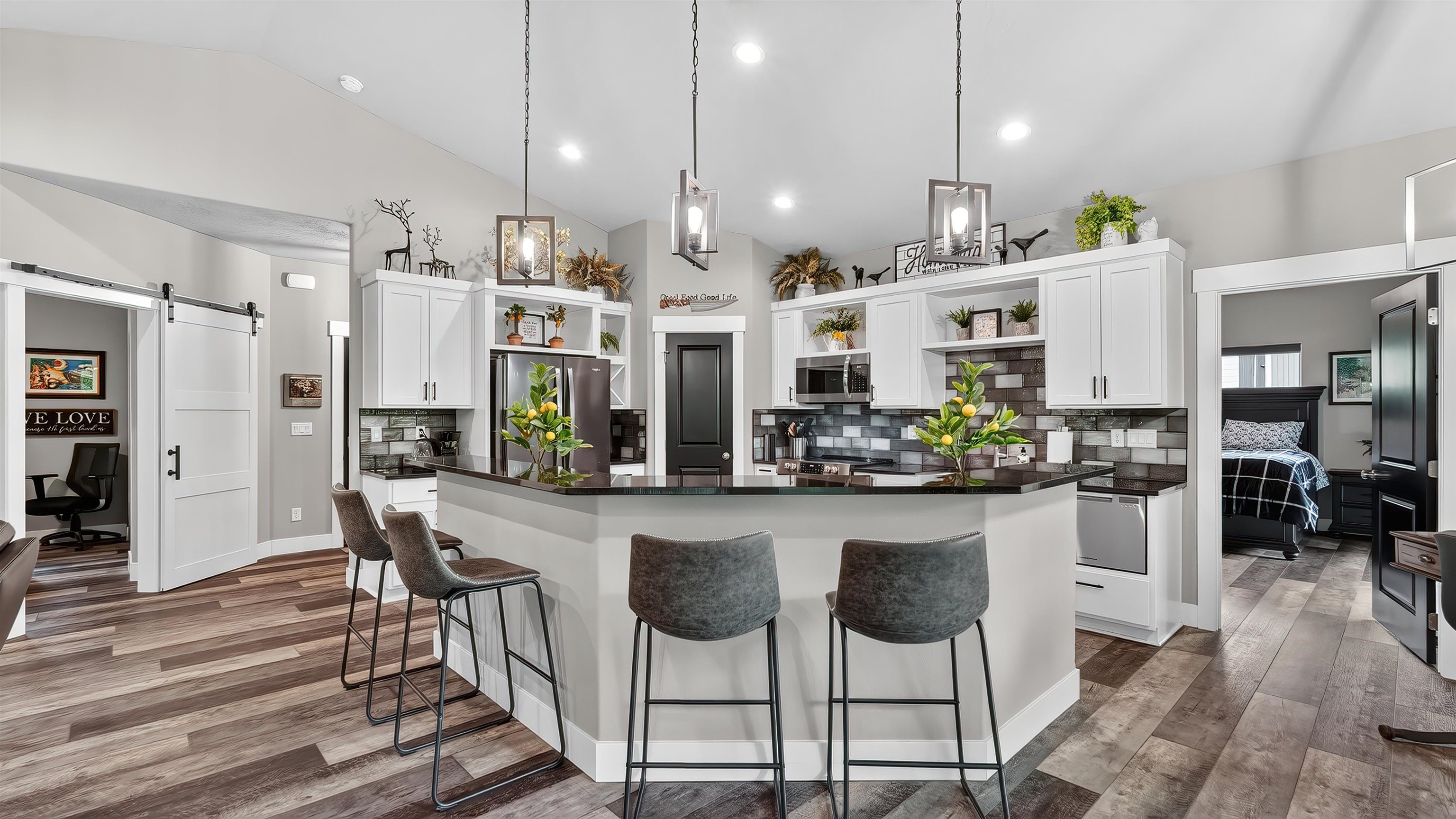 515 W Chattaroy Rd - Photo 9