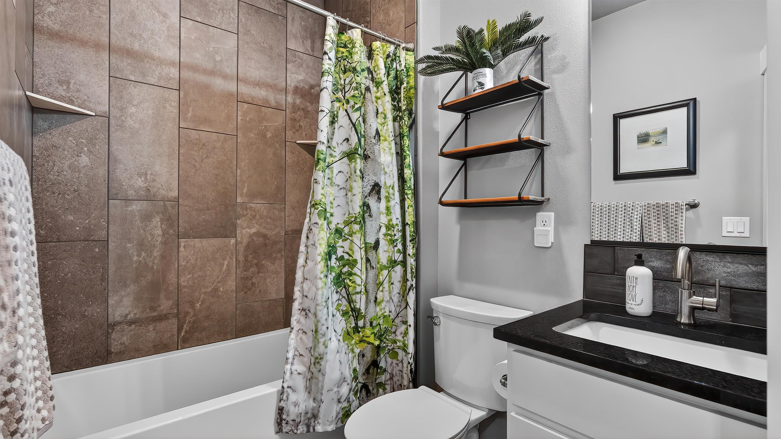 515 W Chattaroy Rd - Photo 22