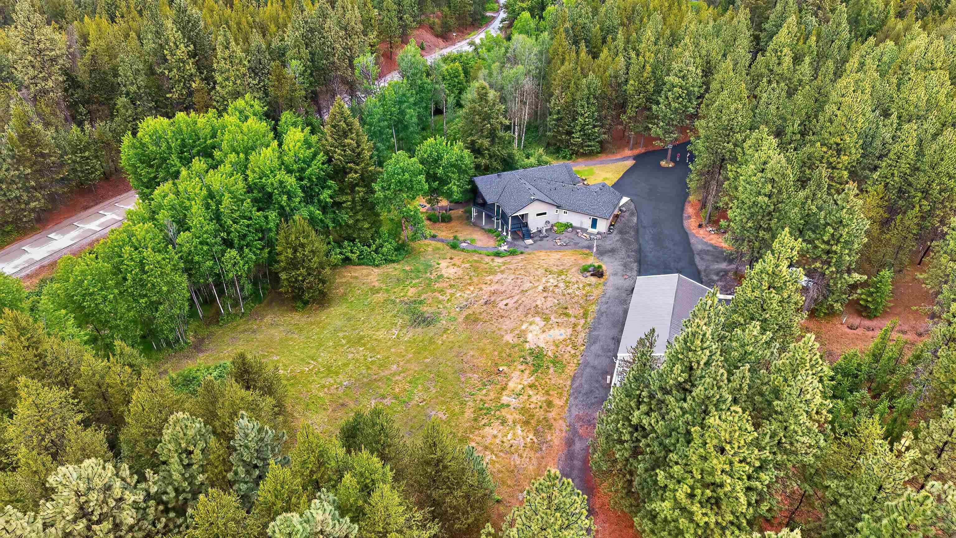 515 W Chattaroy Rd - Photo 33