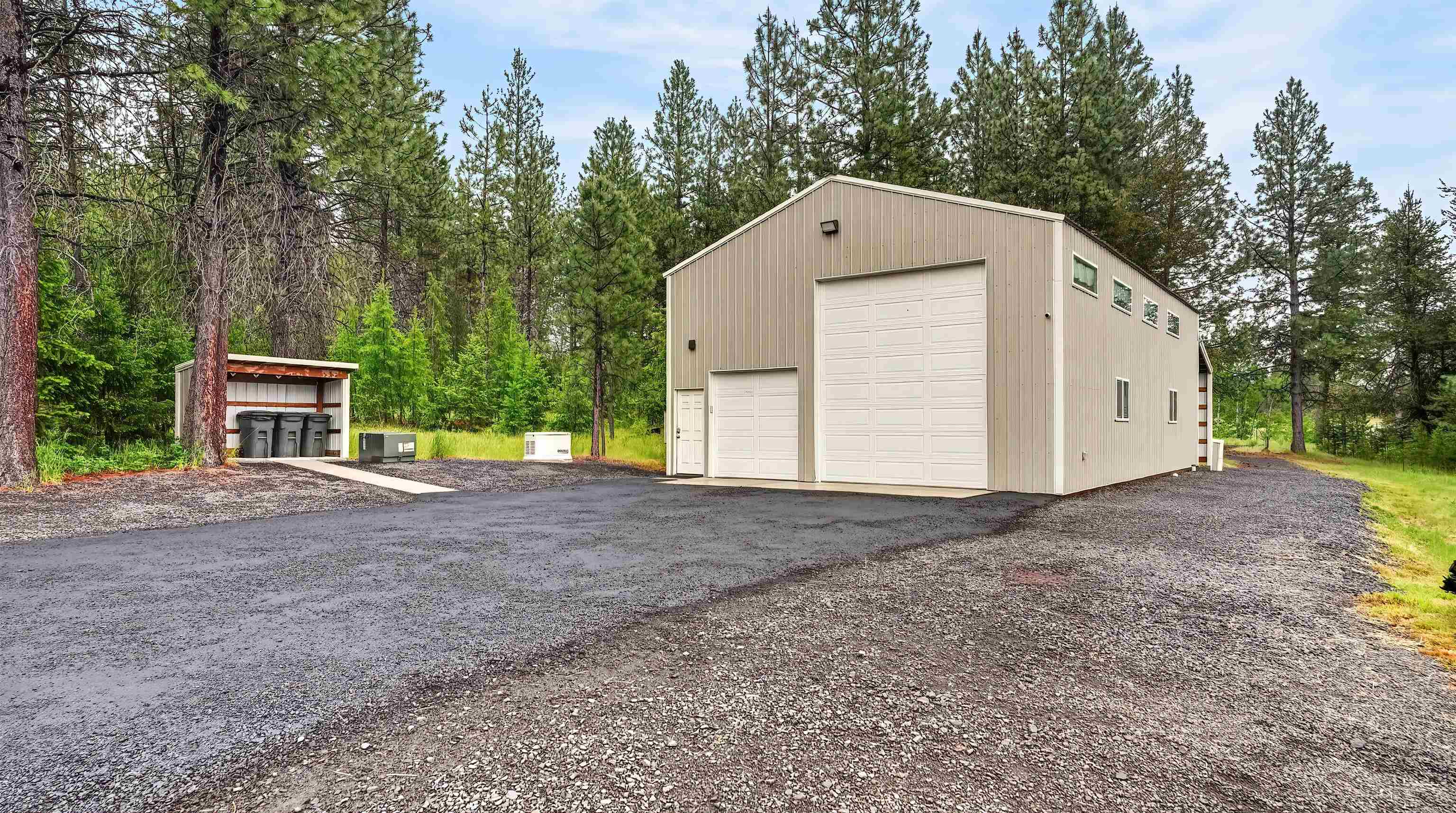 515 W Chattaroy Rd - Photo 42