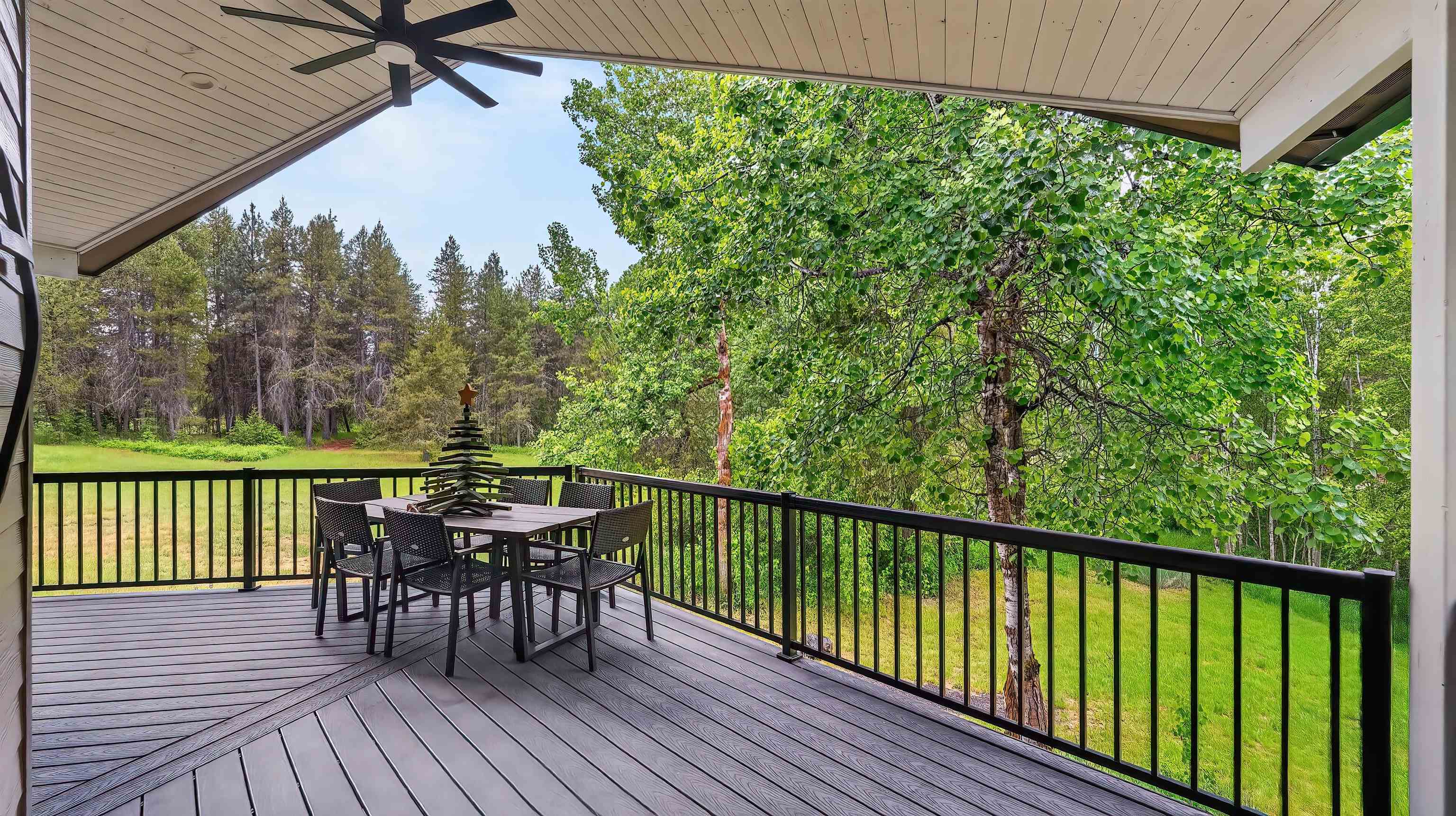 515 W Chattaroy Rd - Photo 24