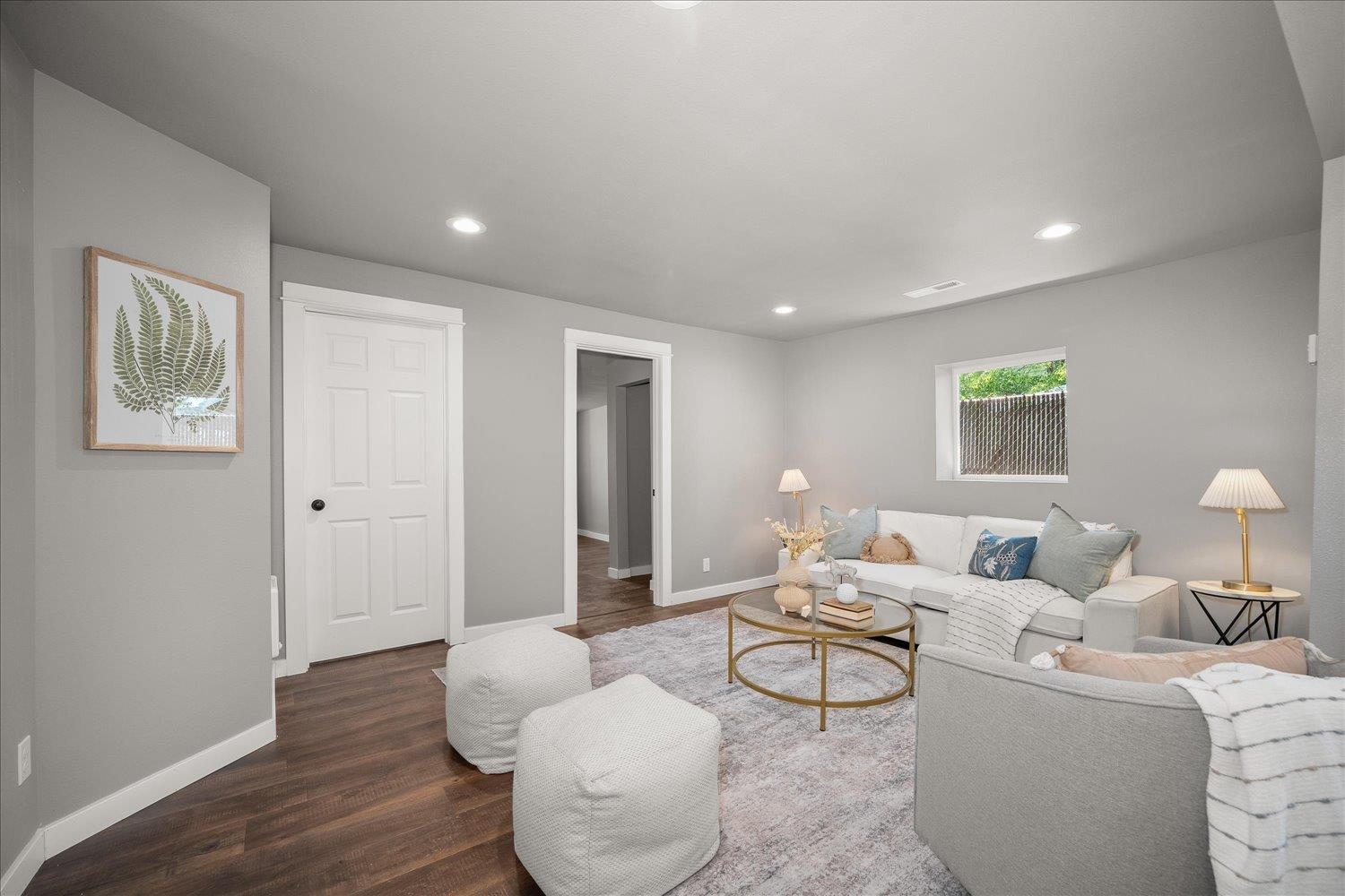 7312 E 4th Ave - Photo 4