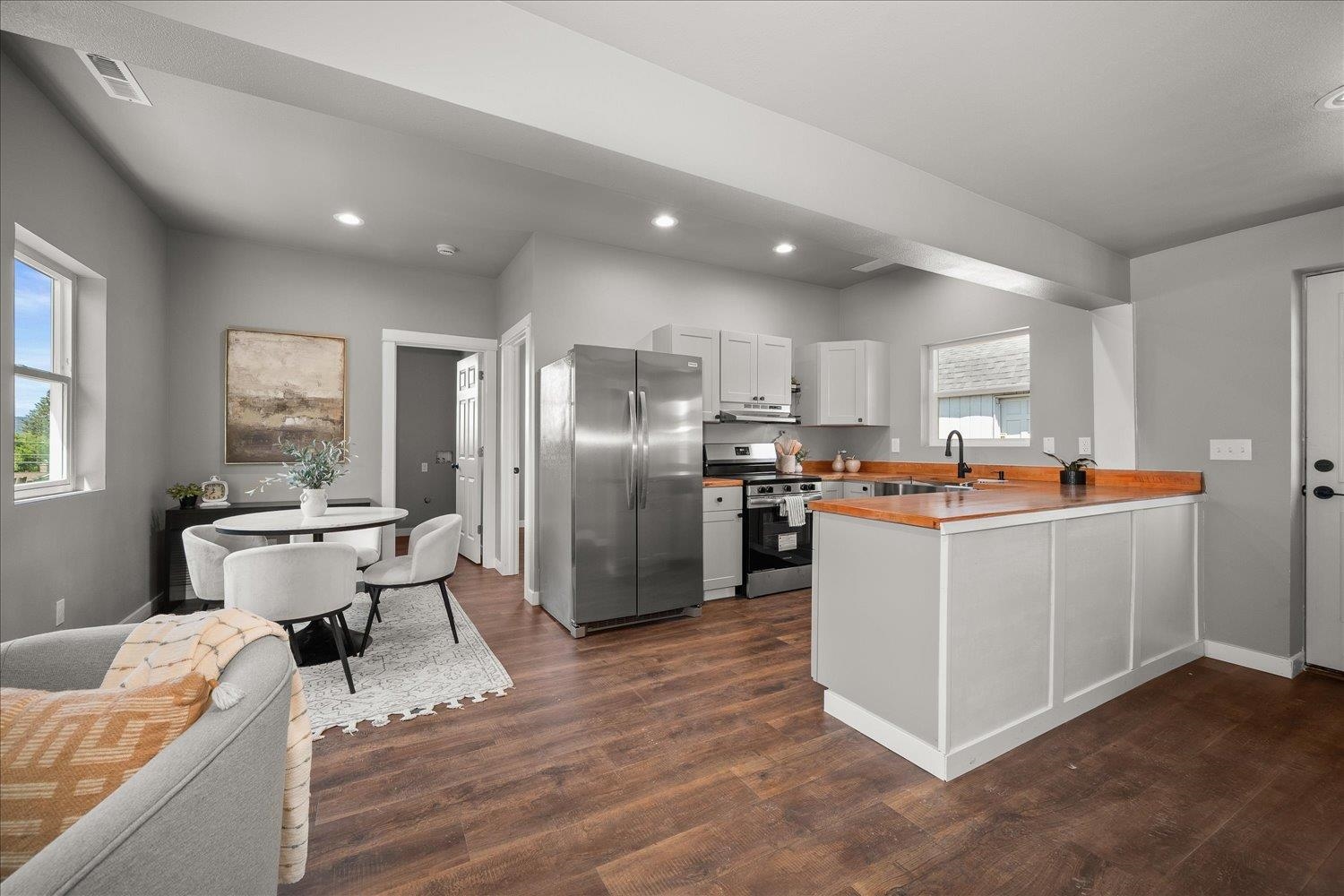 7312 E 4th Ave - Photo 8