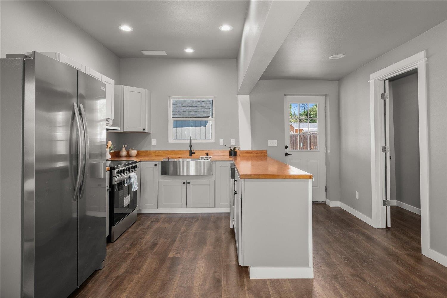 7312 E 4th Ave - Photo 9