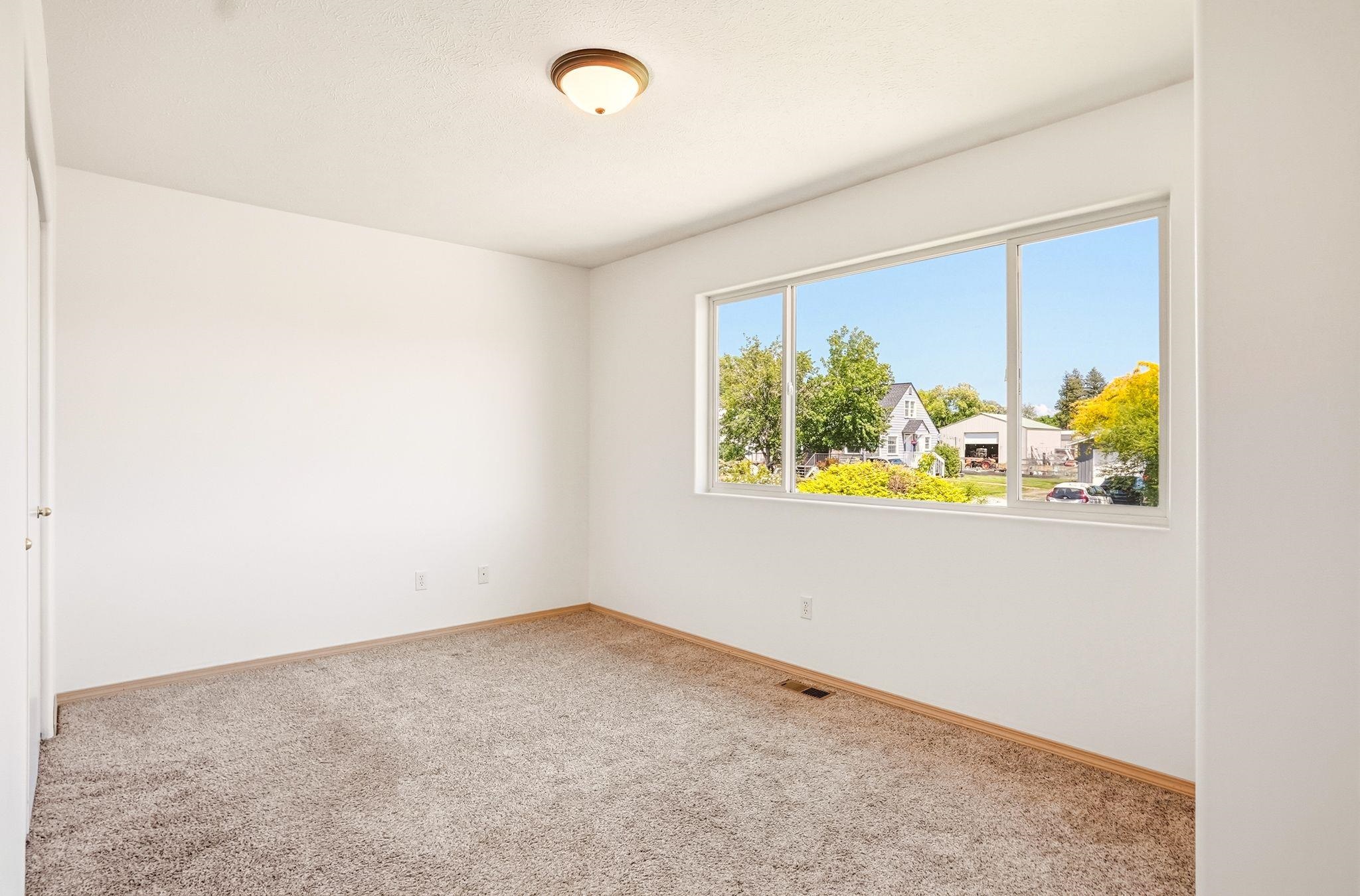 1821 N Corbin Ln - Photo 18