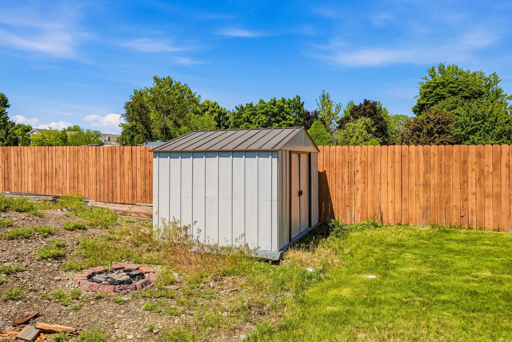 1821 N Corbin Ln - Photo 26