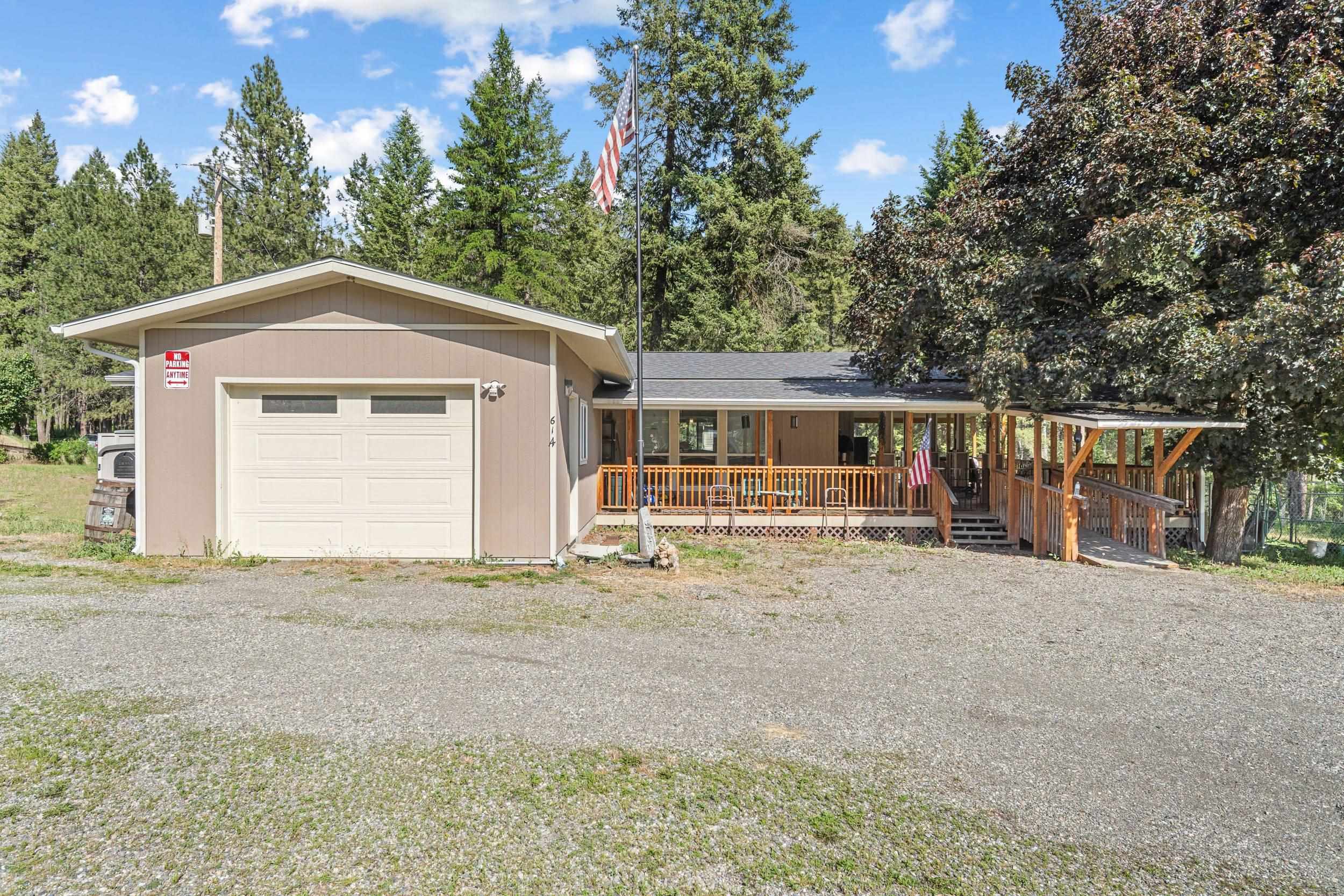 614 Hegney Way - Photo 2
