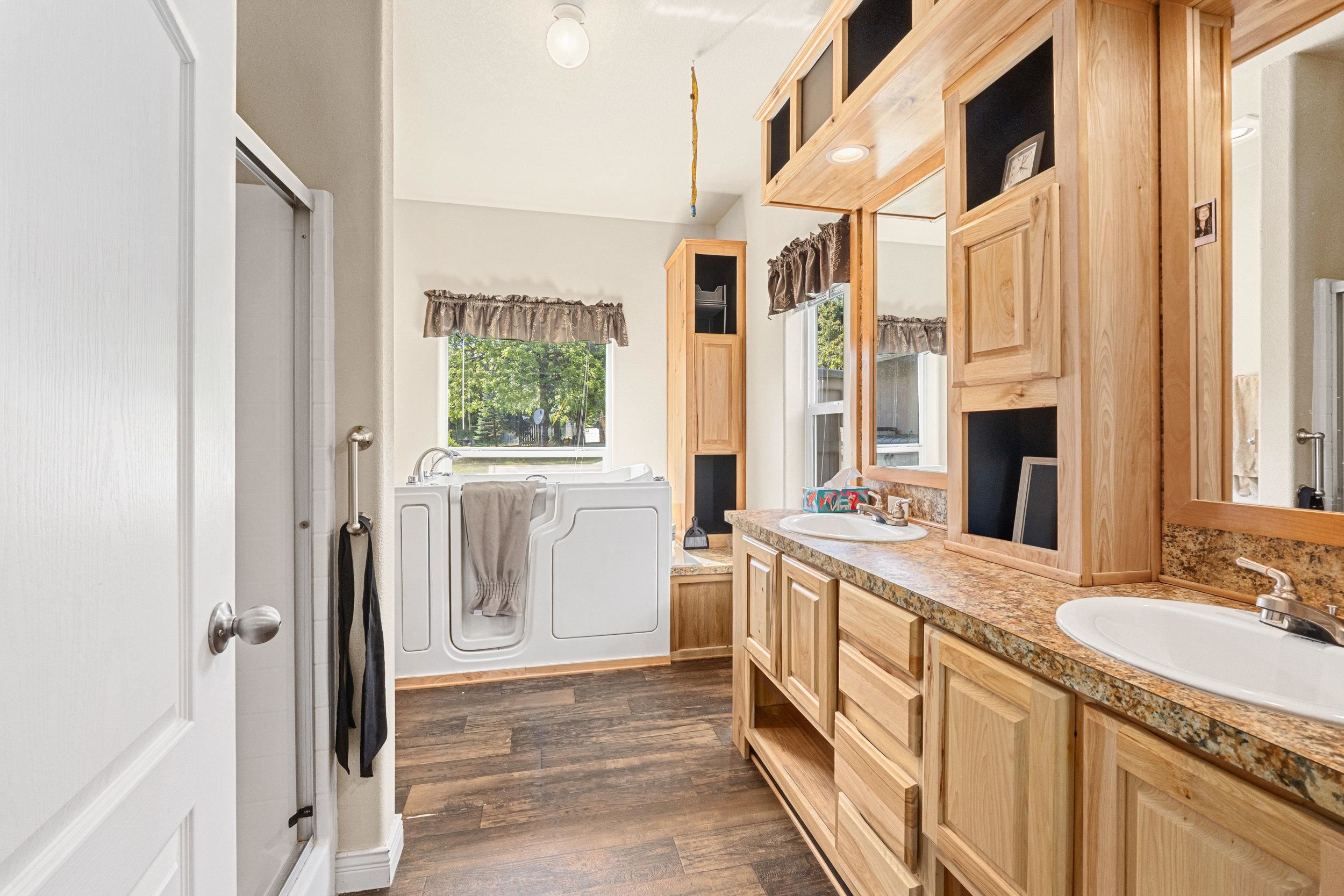 614 Hegney Way - Photo 15