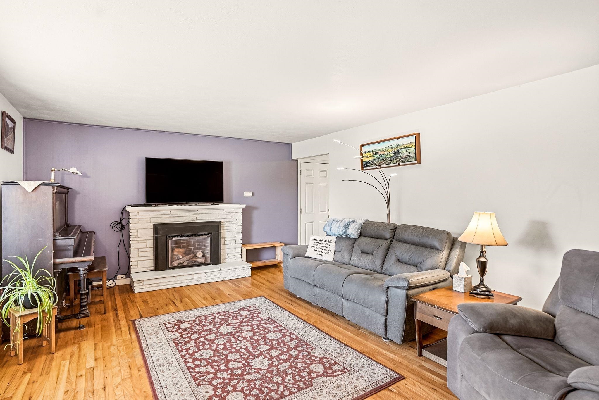735 Clover St - Photo 5