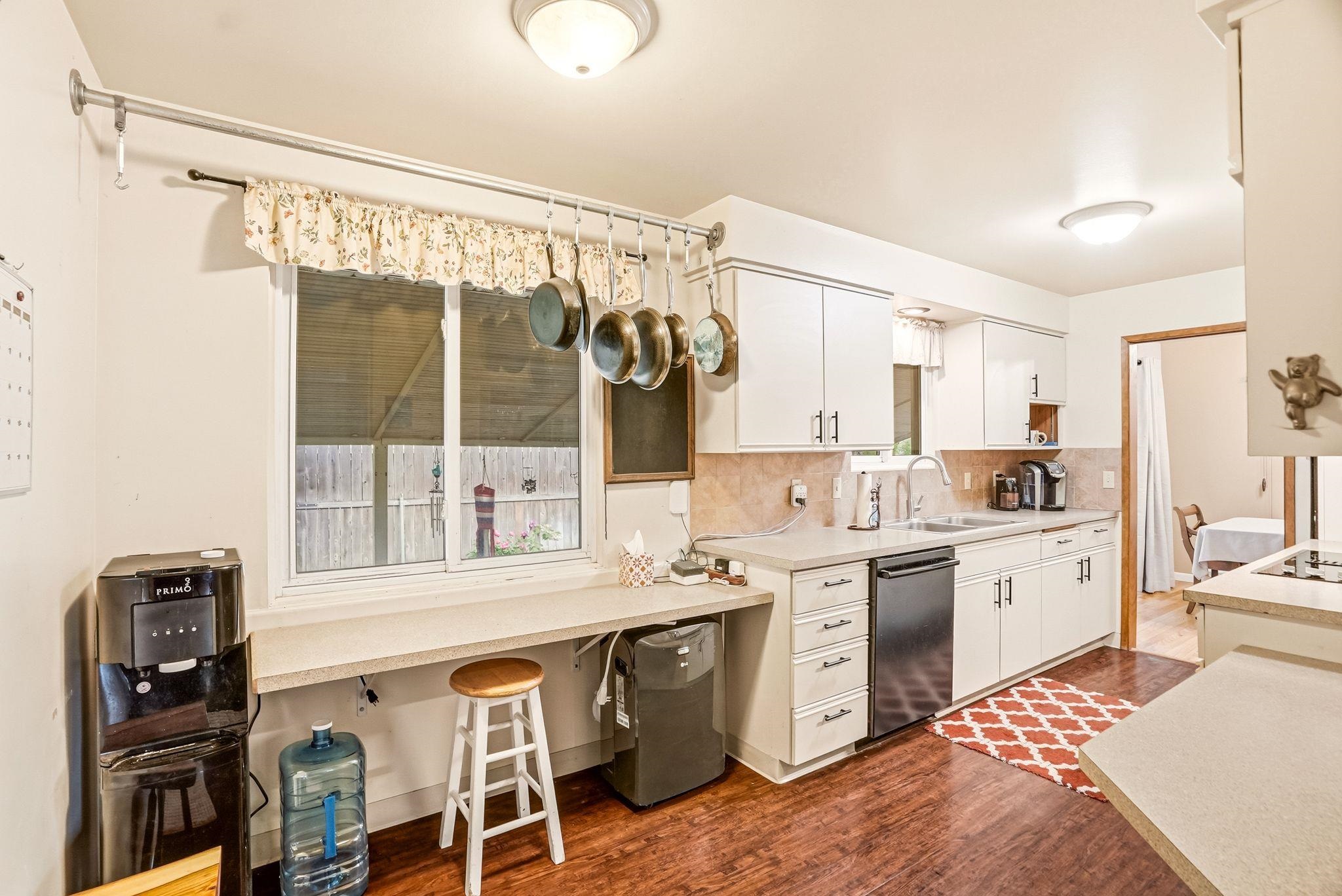 735 Clover St - Photo 10