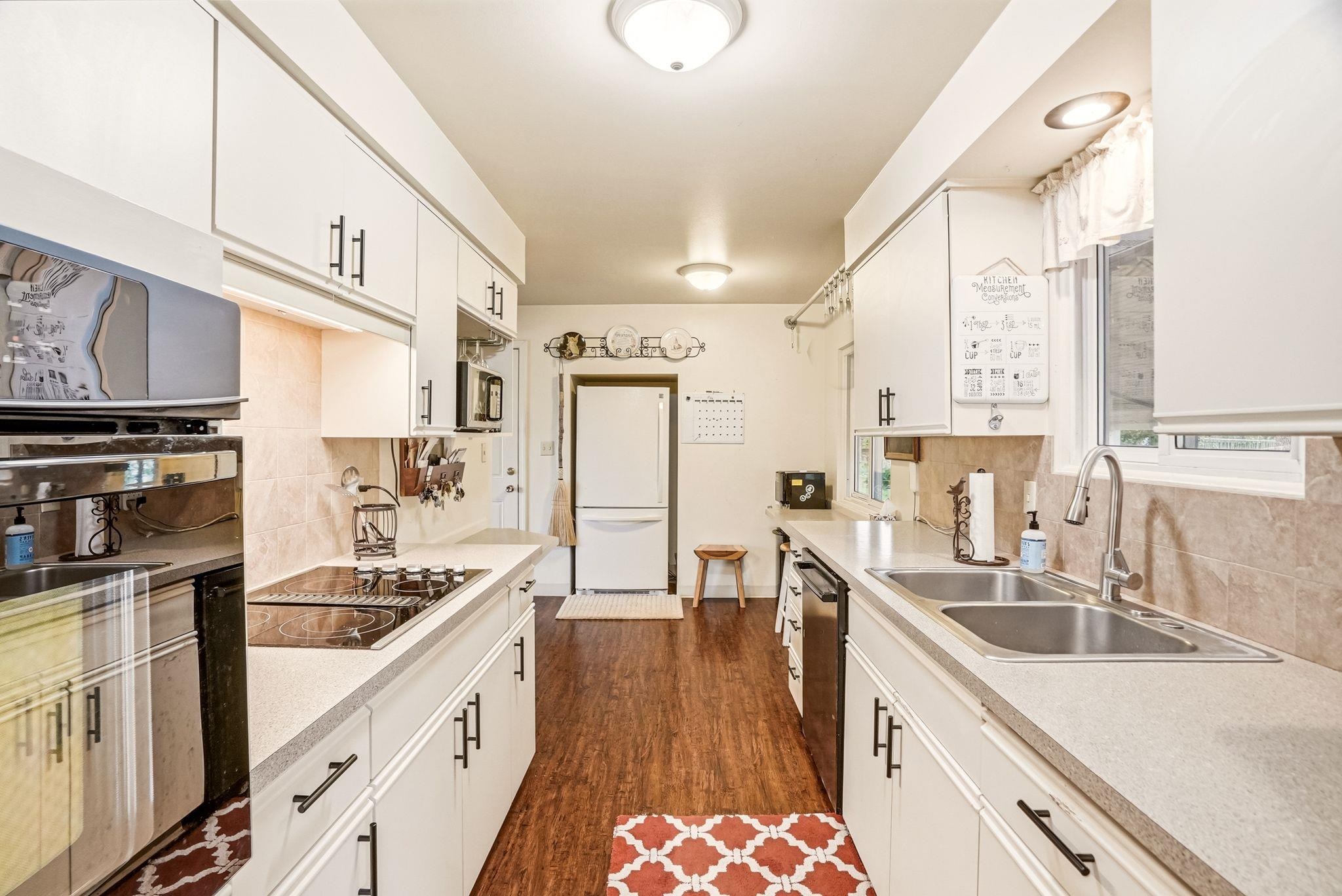 735 Clover St - Photo 11