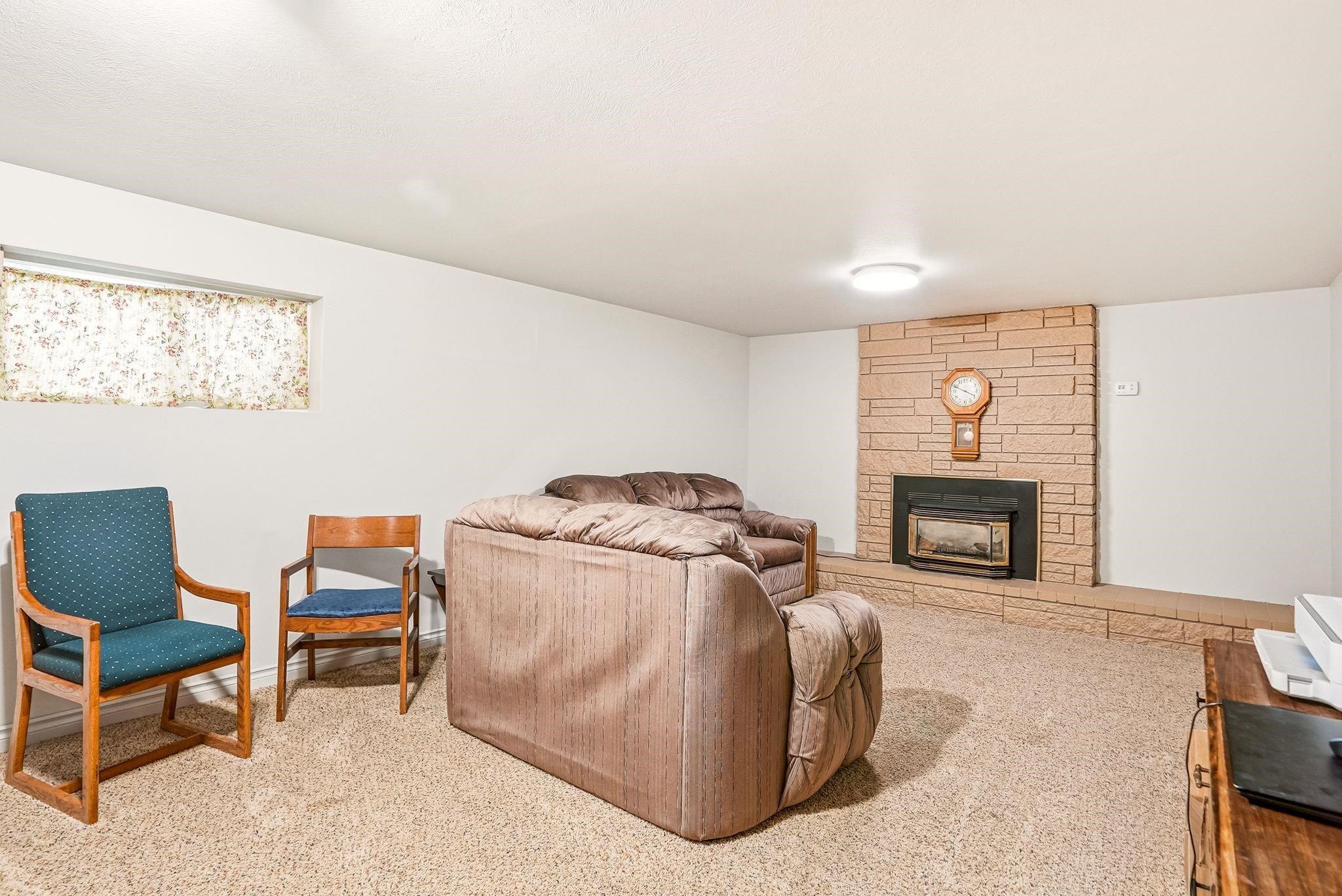 735 Clover St - Photo 19