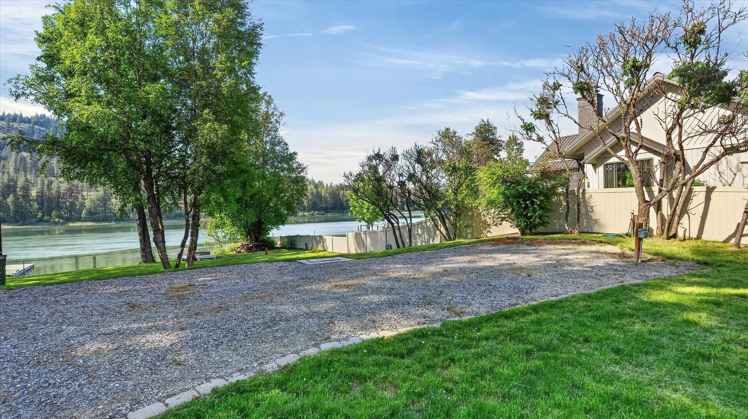 441 Dilling Dr - Photo 19