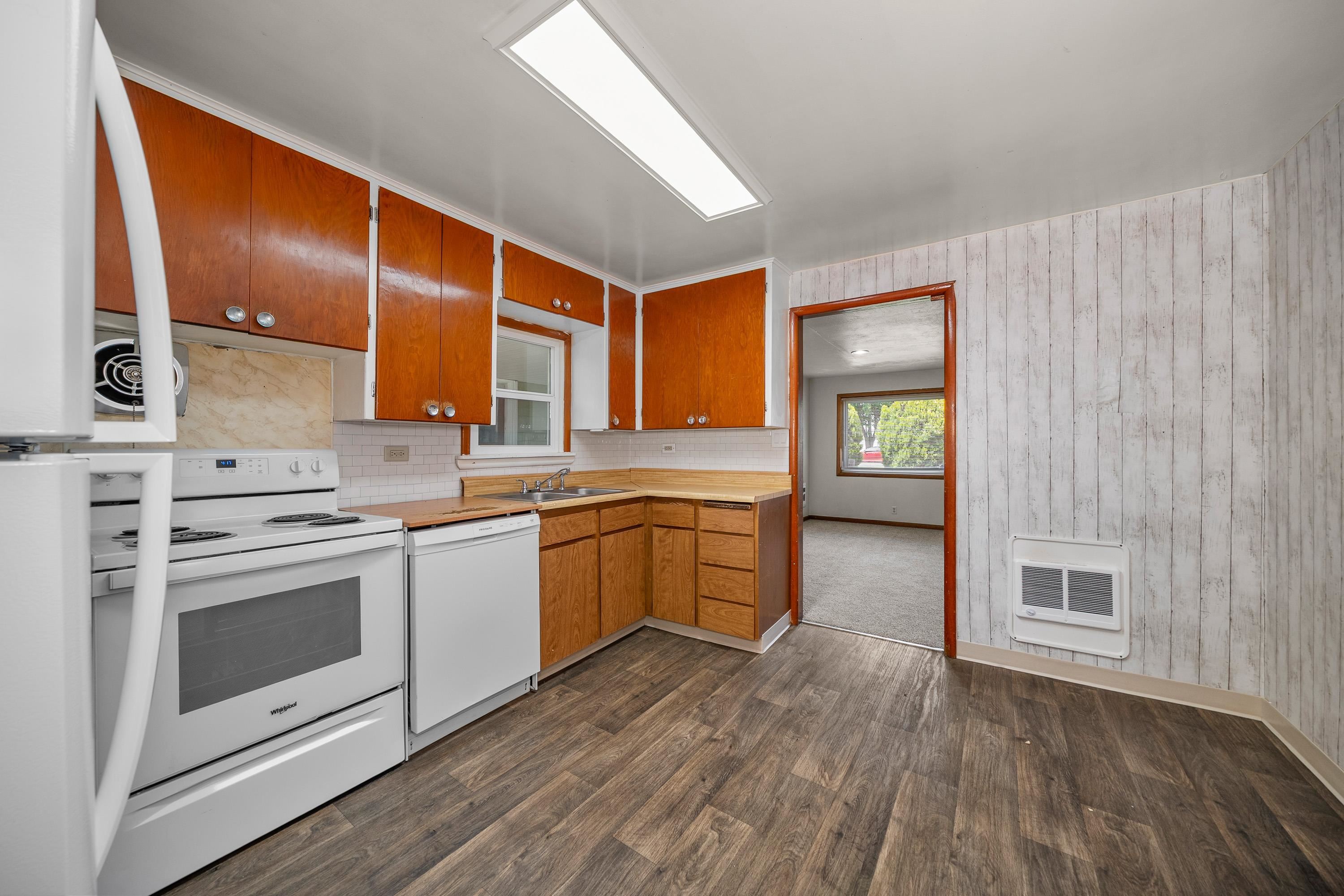11216 E 4th Ave - Photo 7