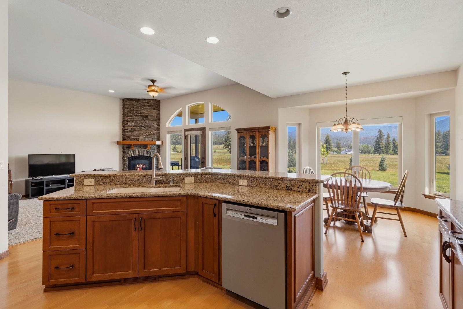 2338 Dutchman Way - Photo 15