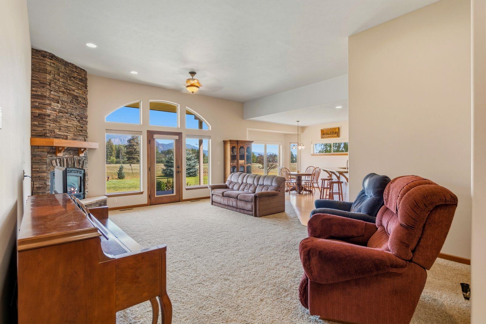 2338 Dutchman Way - Photo 14