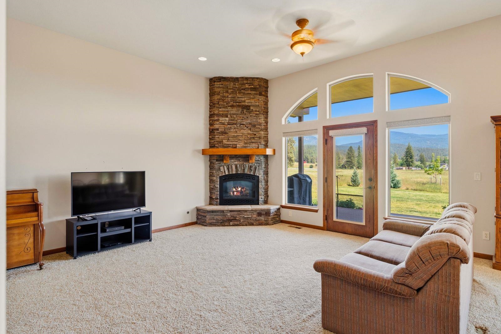 2338 Dutchman Way - Photo 16