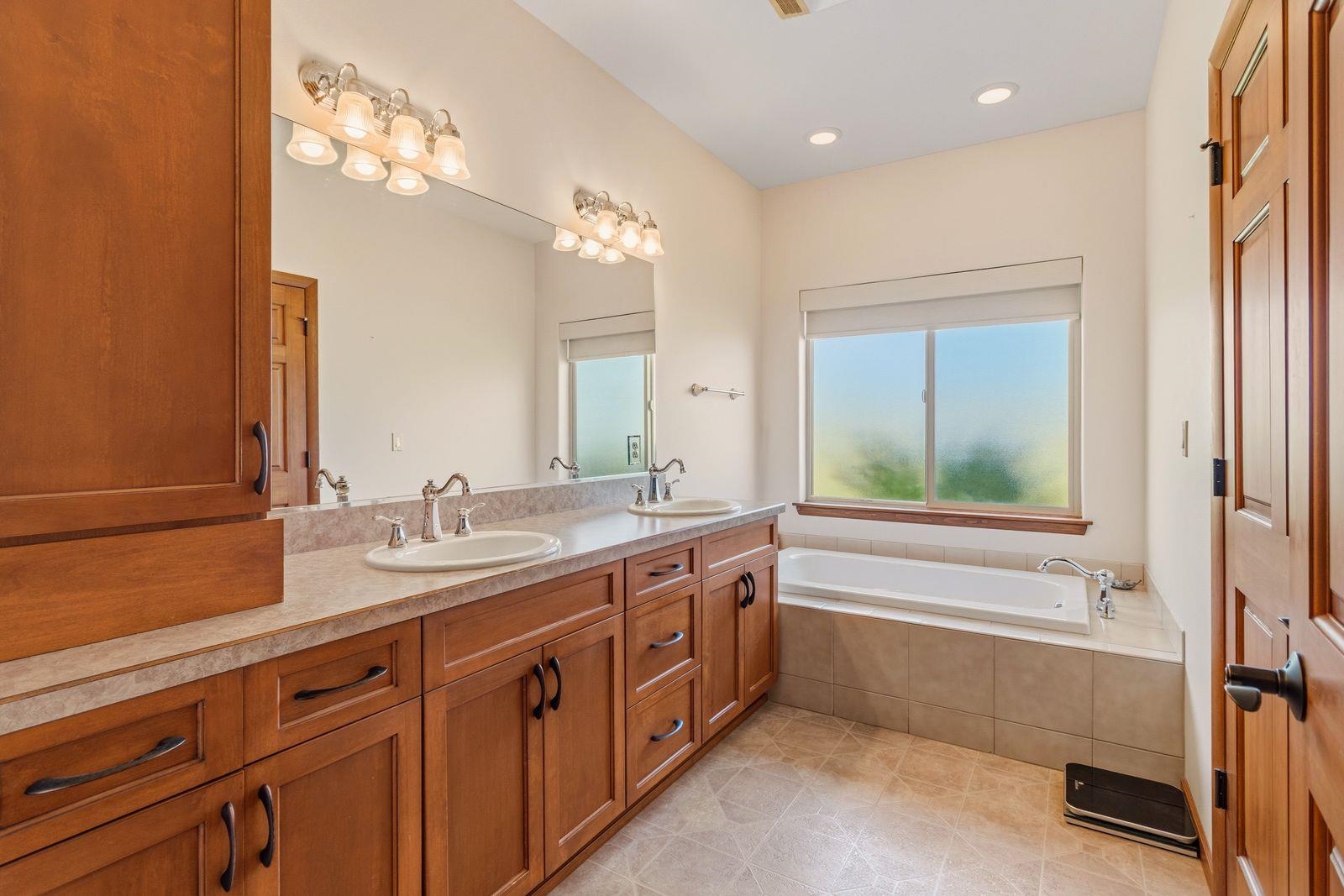 2338 Dutchman Way - Photo 28