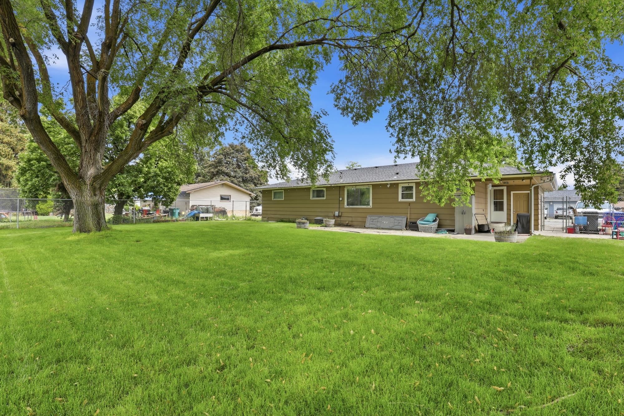 1714 S Bolivar Rd - Photo 32