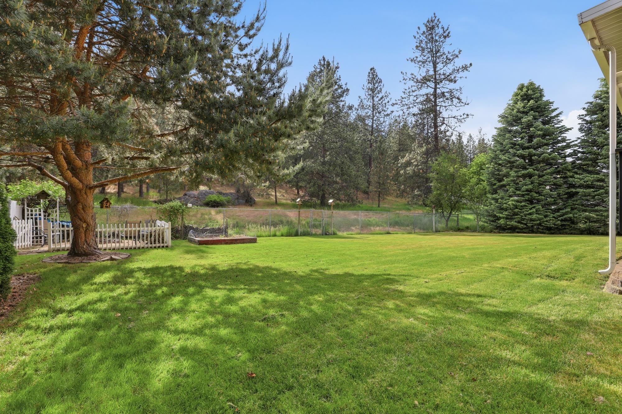 3812 Sunderland Dr - Photo 39