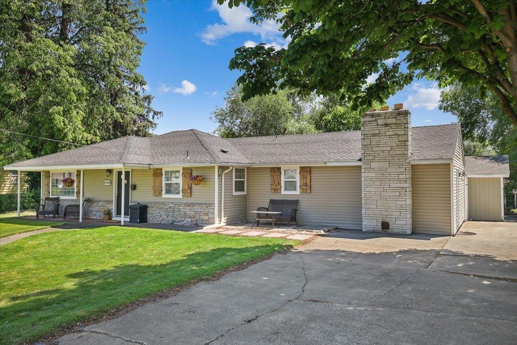 8308 E Alki Ave - Photo 3