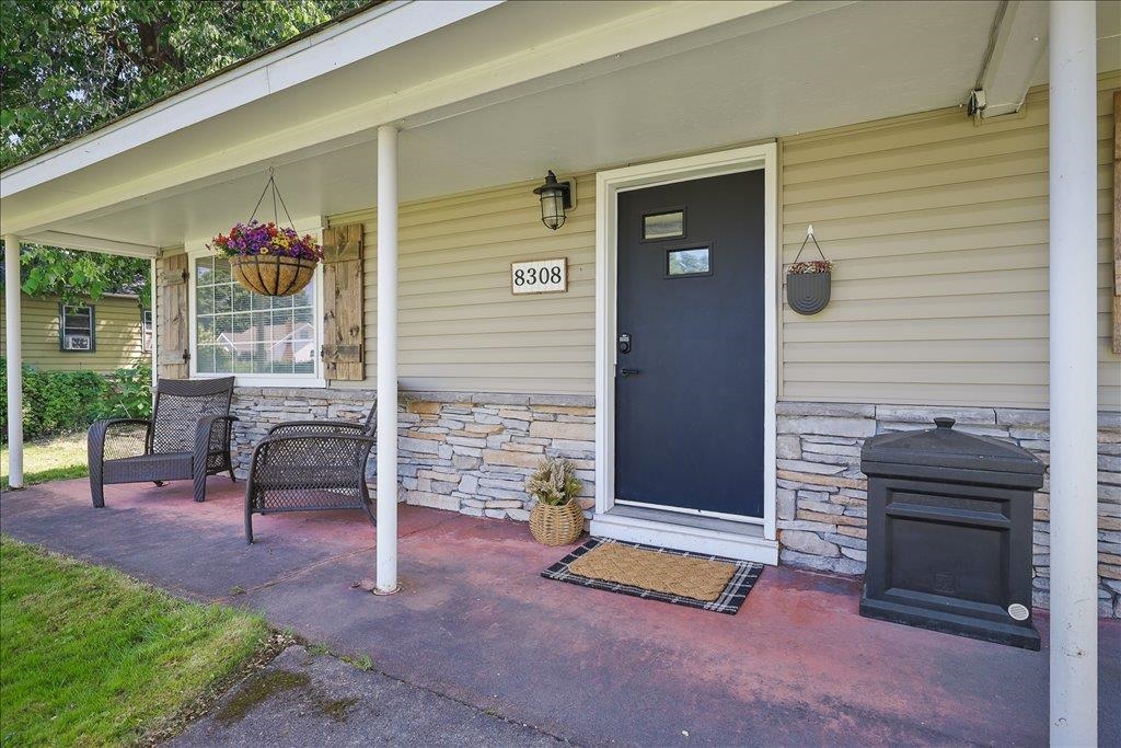 8308 E Alki Ave - Photo 4