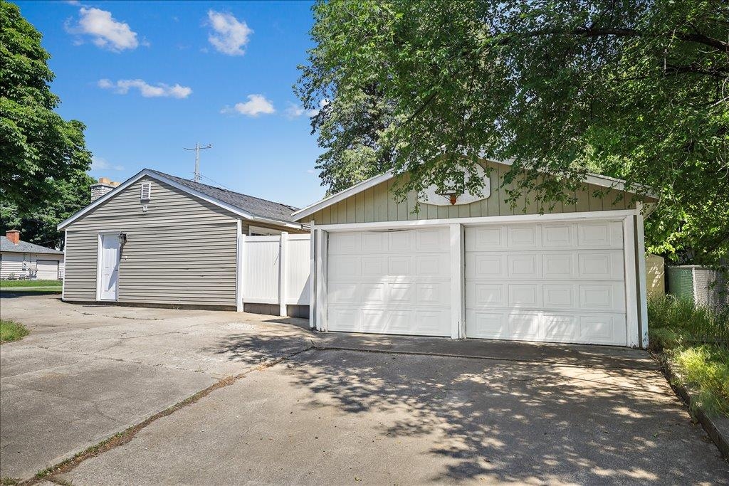 8308 E Alki Ave - Photo 30