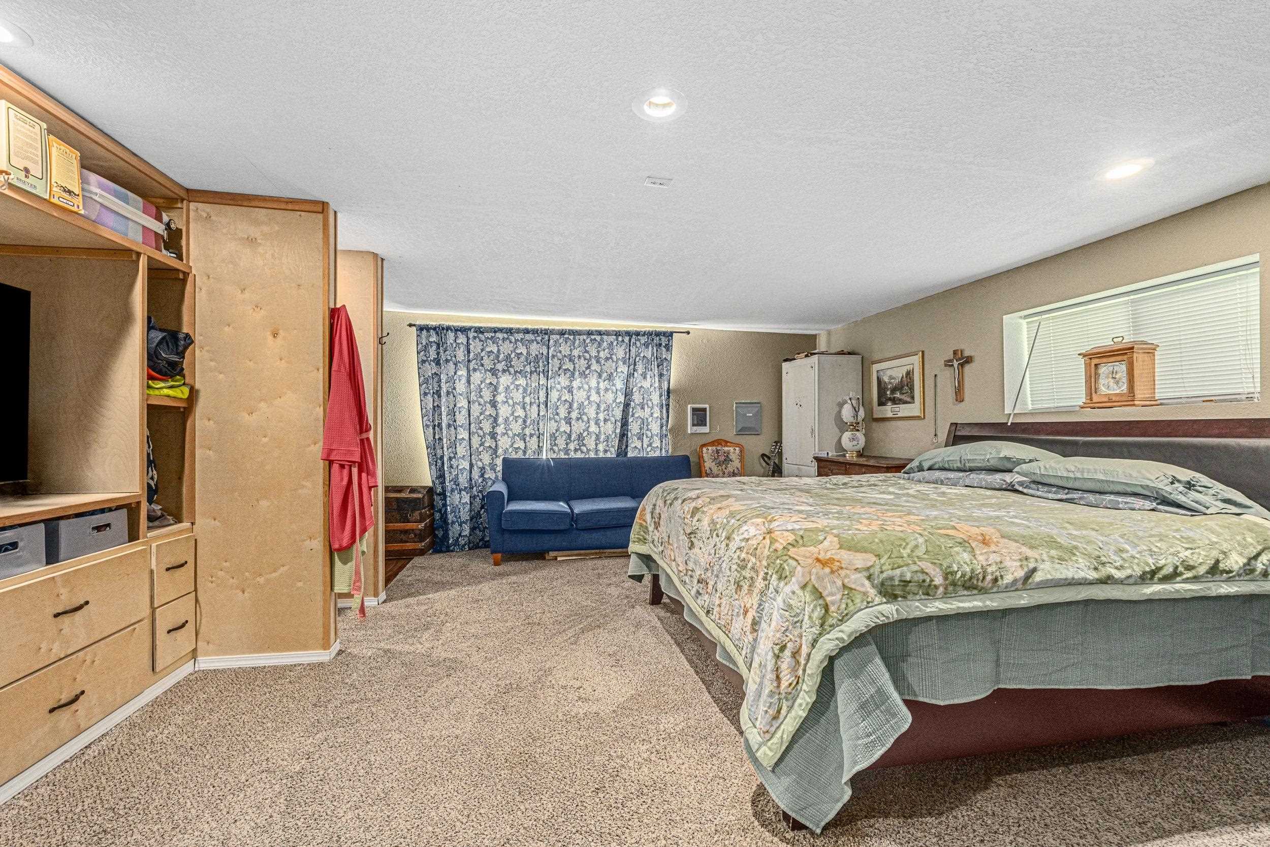 611 Hegney Way - Photo 18