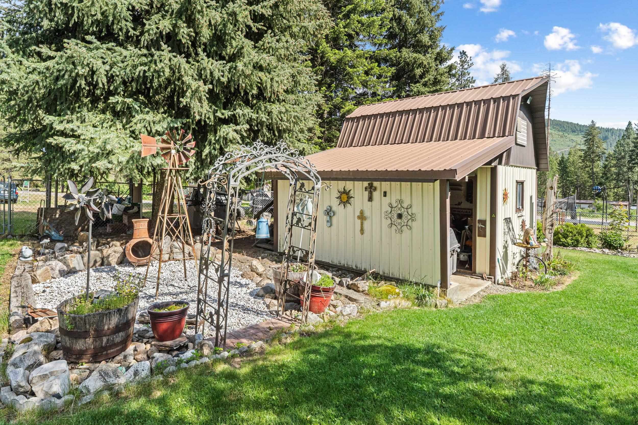 611 Hegney Way - Photo 32