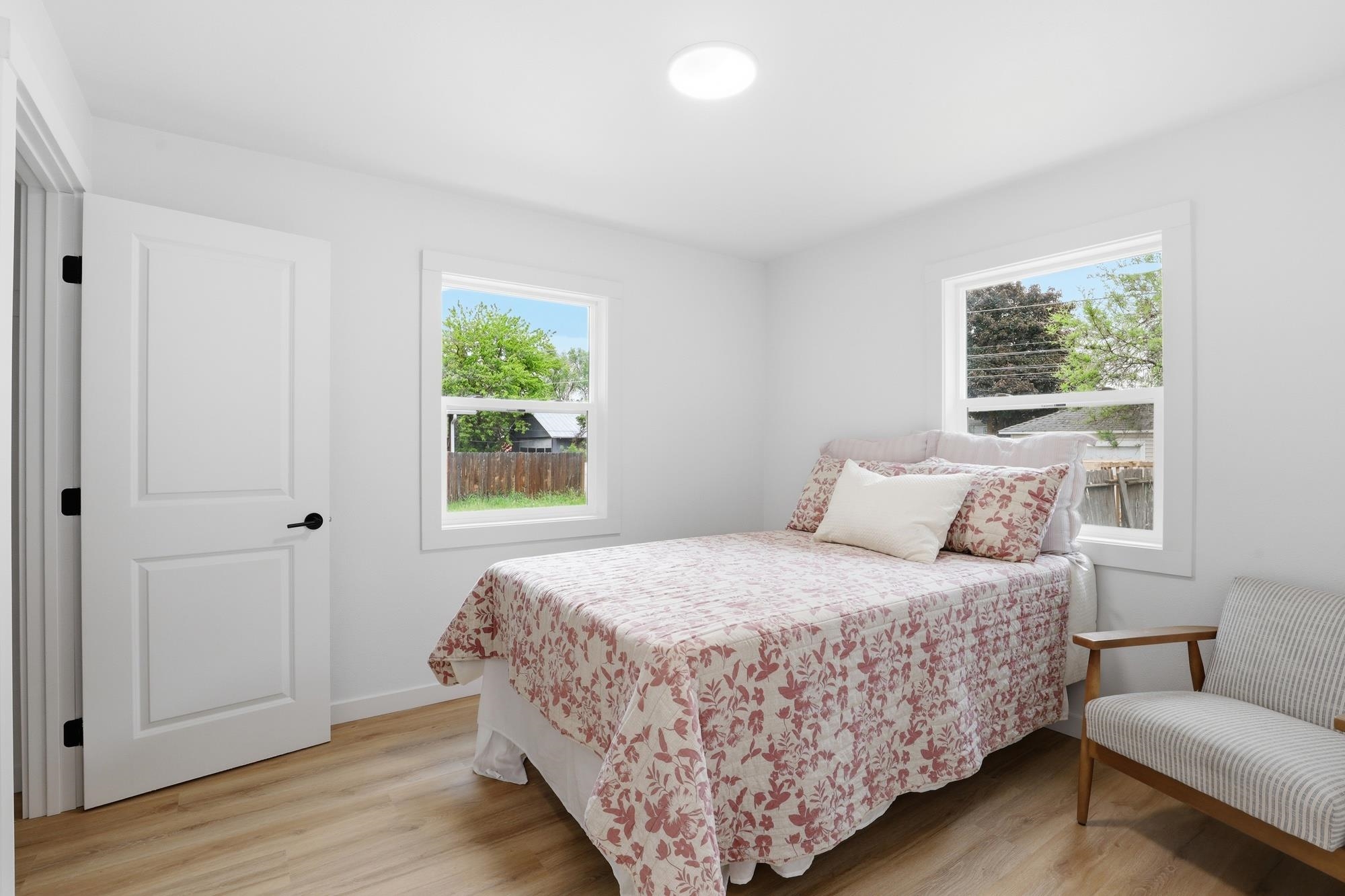 1644 E LONGFELLOW Ave - Photo 6