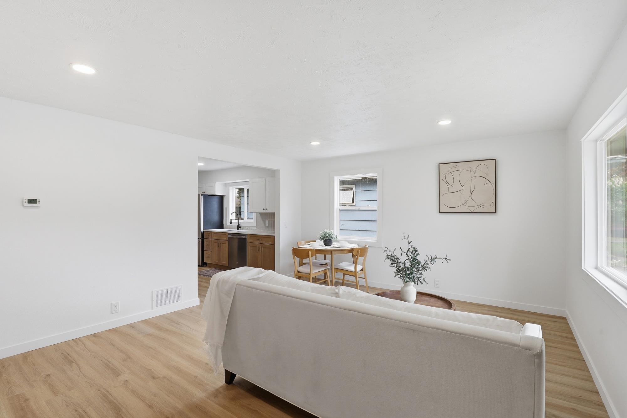 1644 E LONGFELLOW Ave - Photo 13