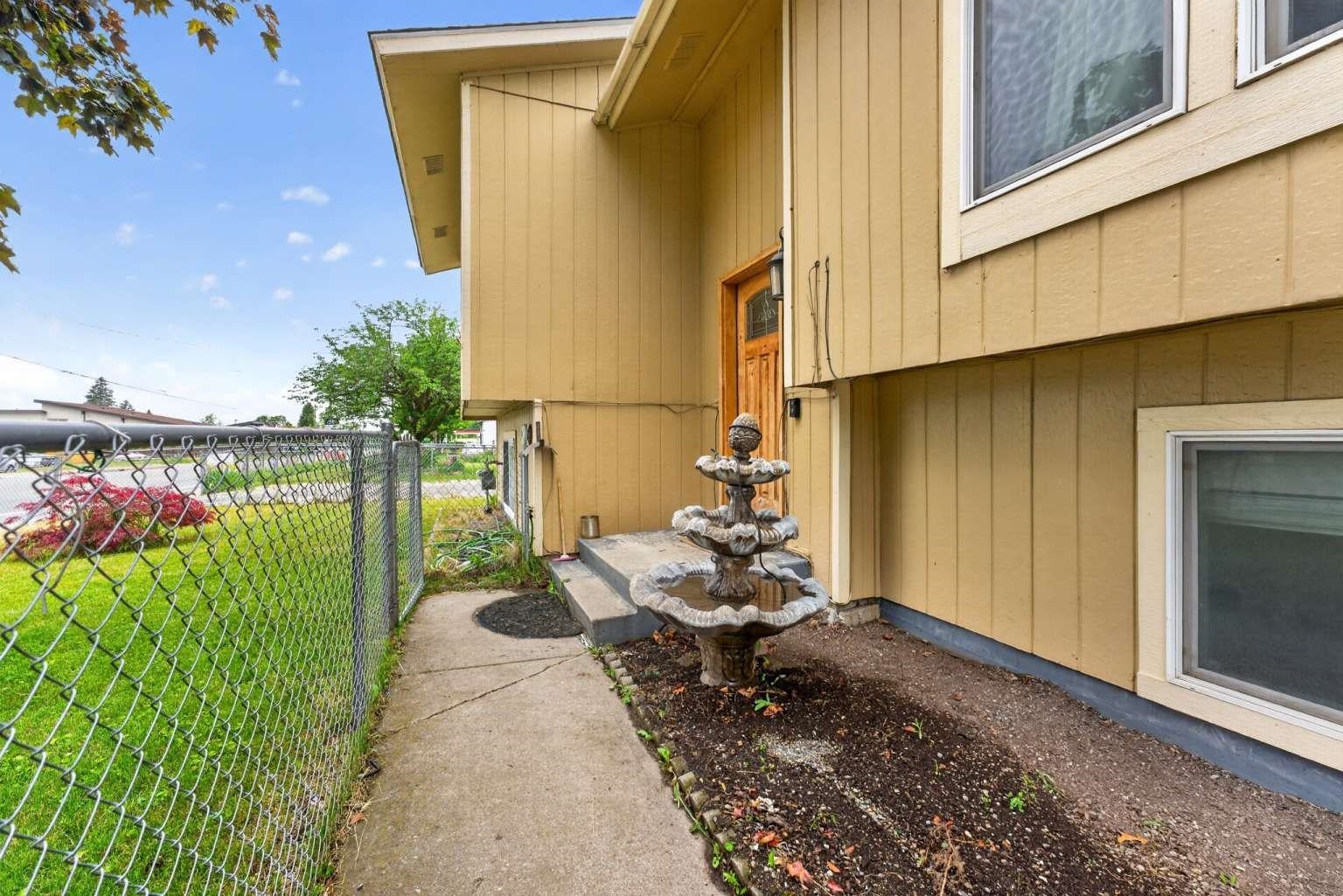 14015 E BROADWAY Ave - Photo 3