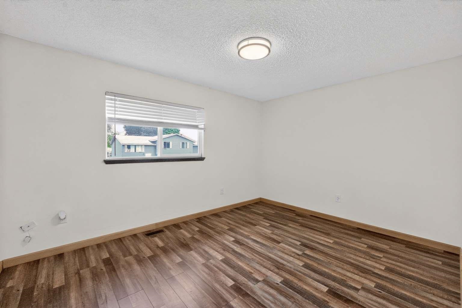 14015 E BROADWAY Ave - Photo 17