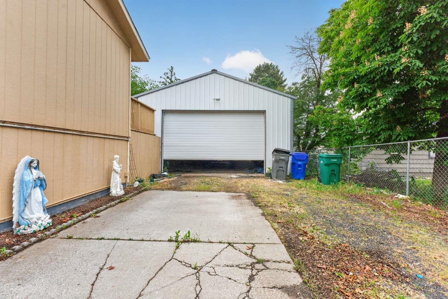 14015 E BROADWAY Ave - Photo 40