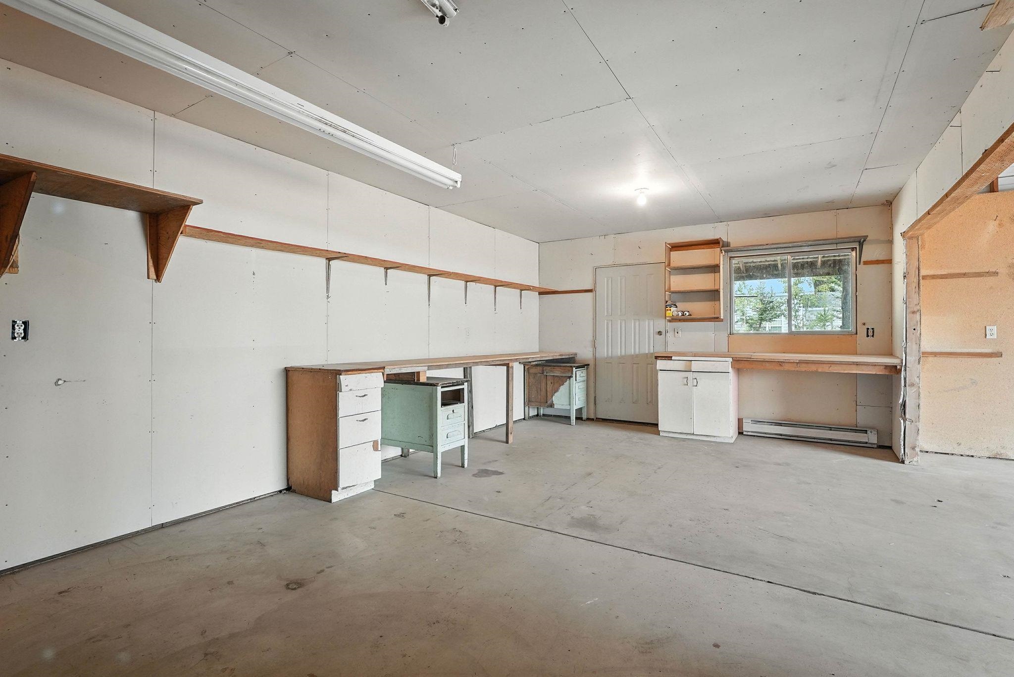 611 & 612 Levitch Rd - Photo 4