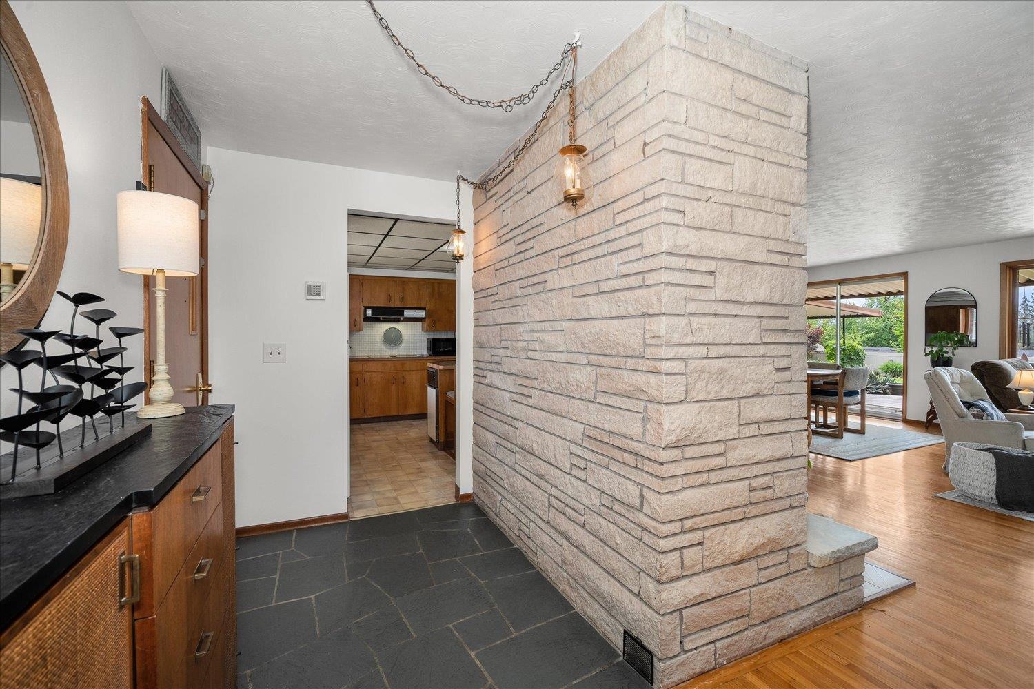 5907 N FLEMING St - Photo 2