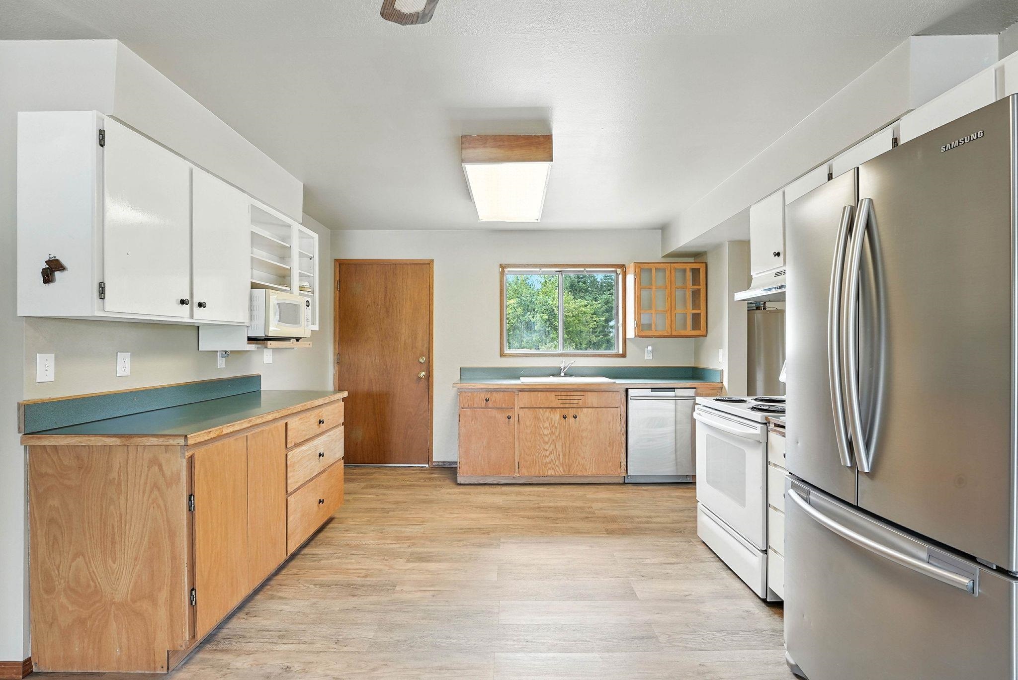 611 & 612 Levitch Rd - Photo 29