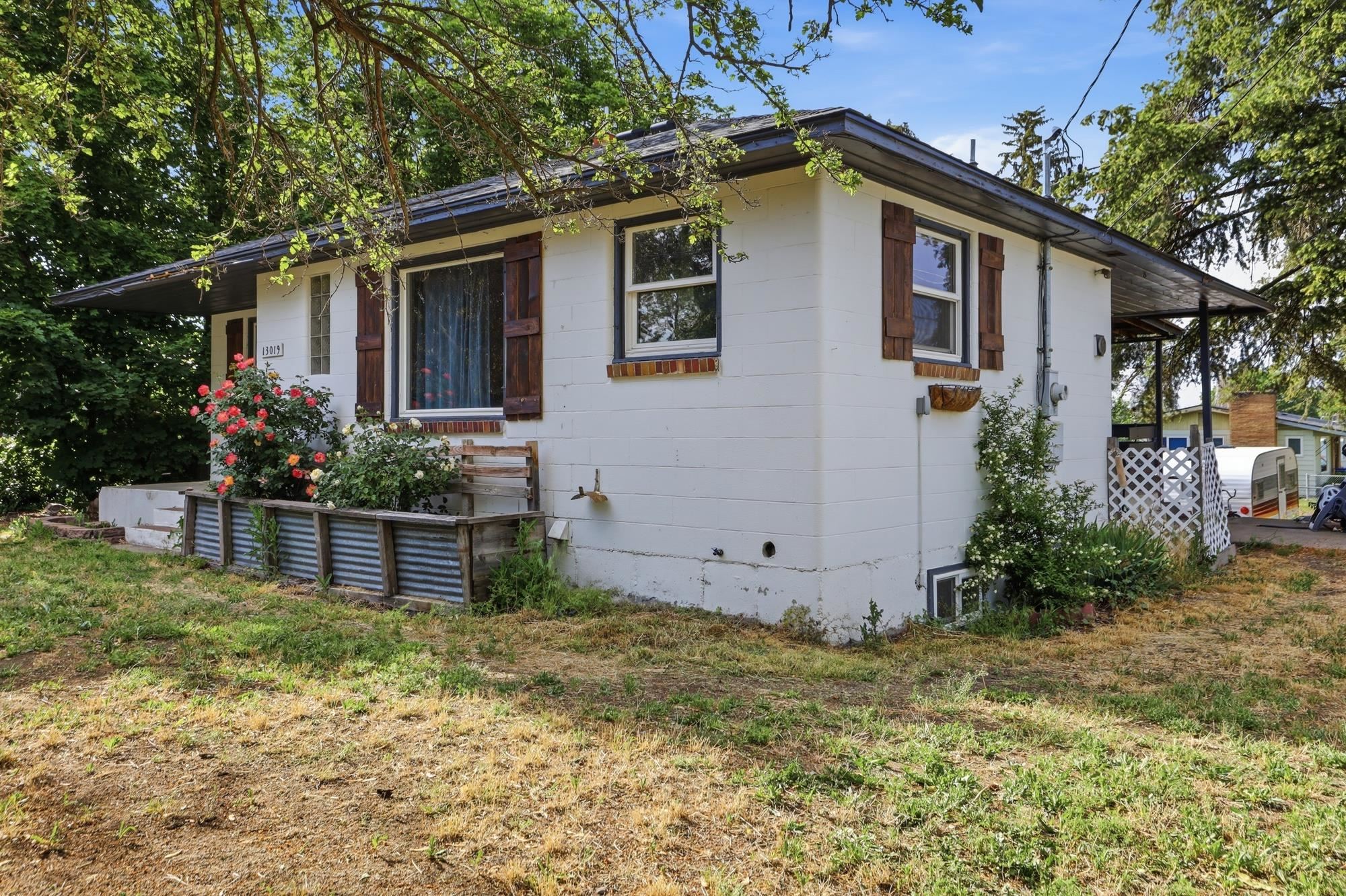 13019 E 8th Ave - Photo 4