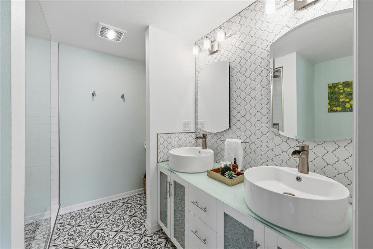 618 W 17th Ave - Photo 18