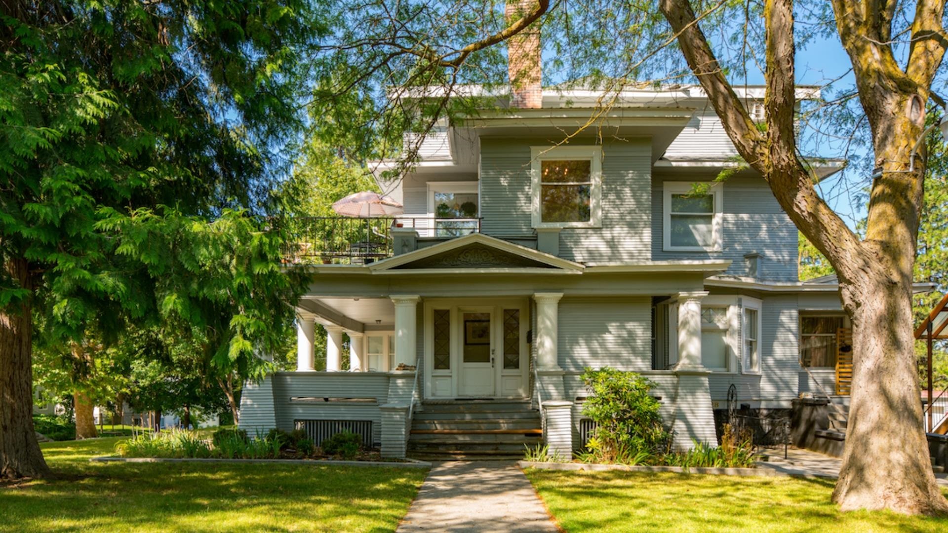 1204 W 8th Ave - Photo 2