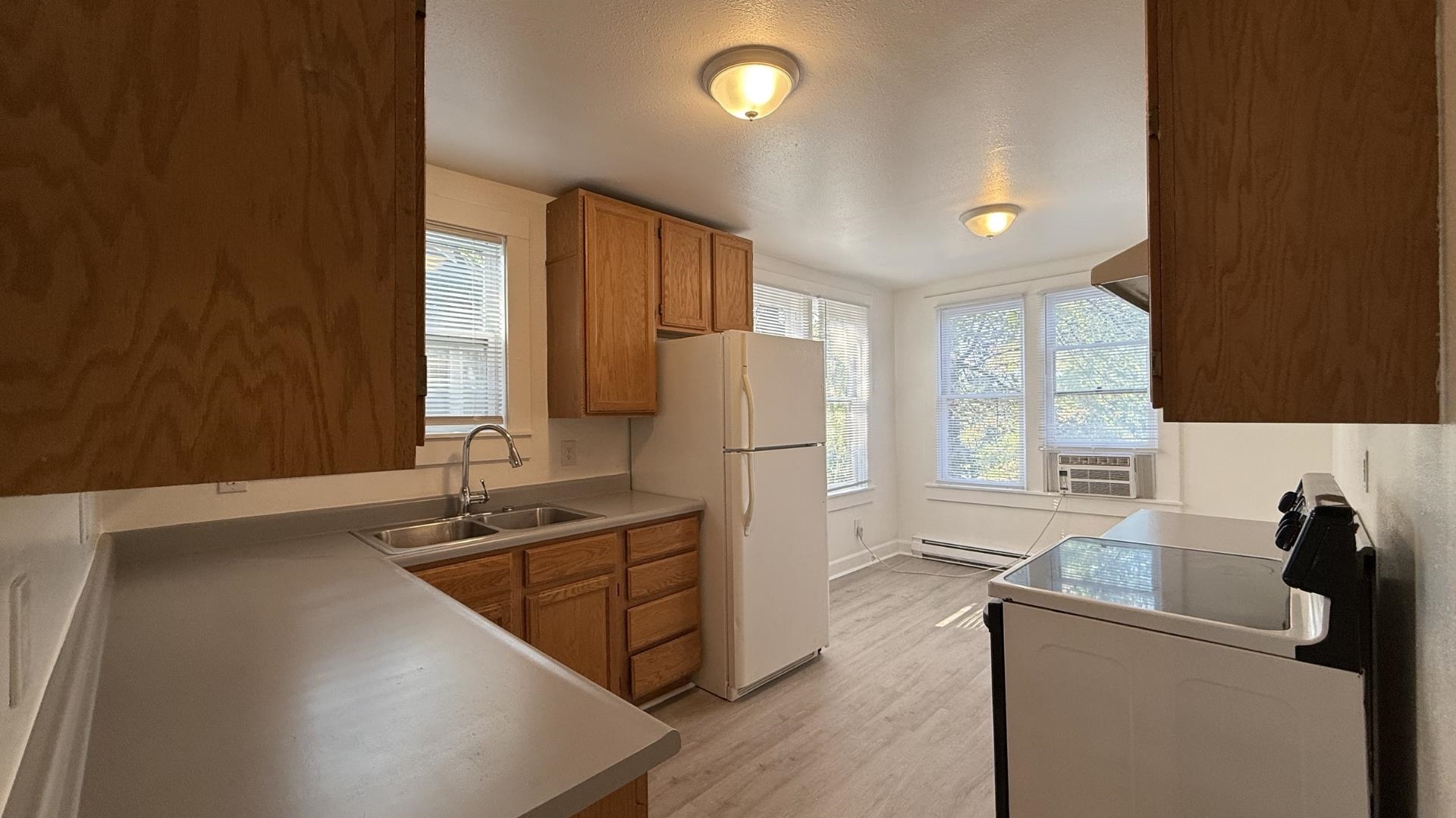 1204 W 8th Ave - Photo 4