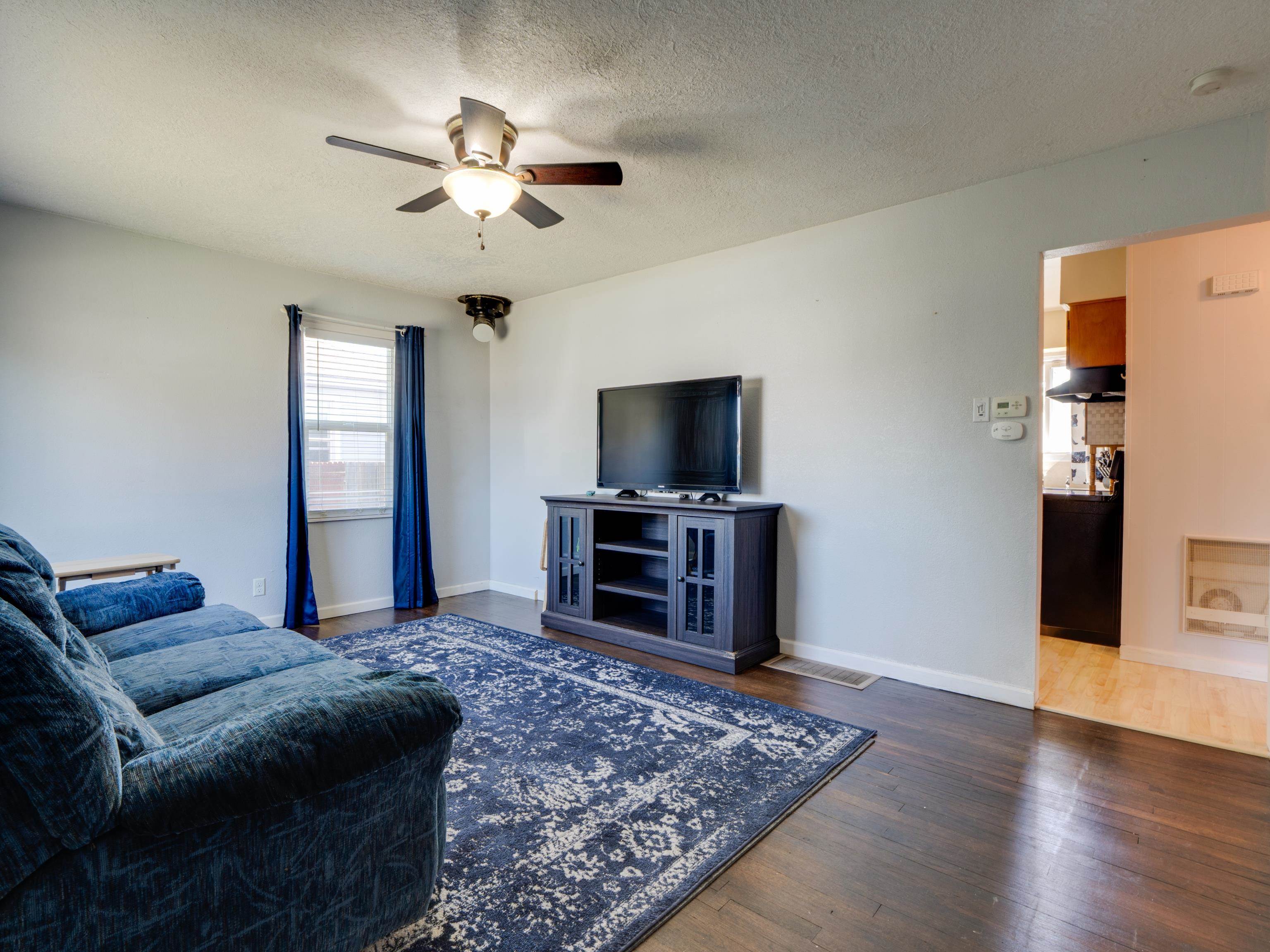 1418 E Rich Ave - Photo 4