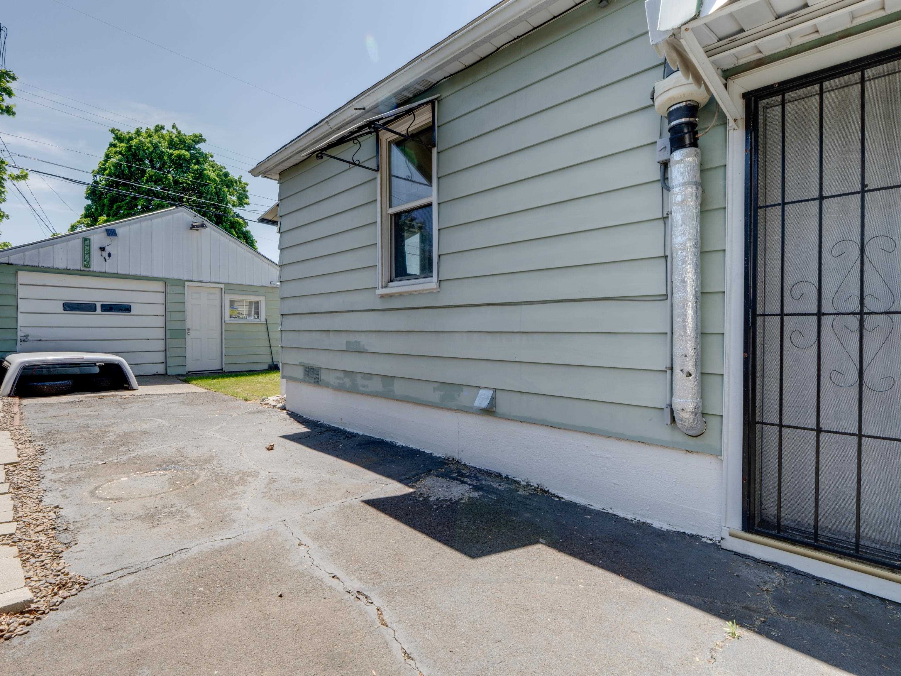 1418 E Rich Ave - Photo 26
