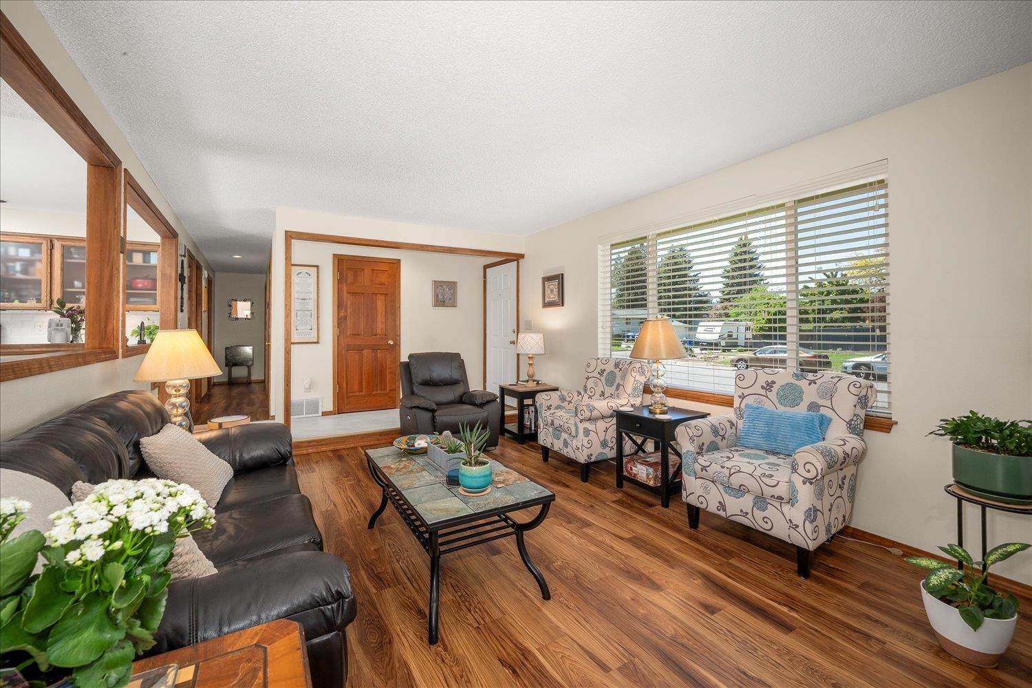 12802 E 27TH Ave - Photo 5