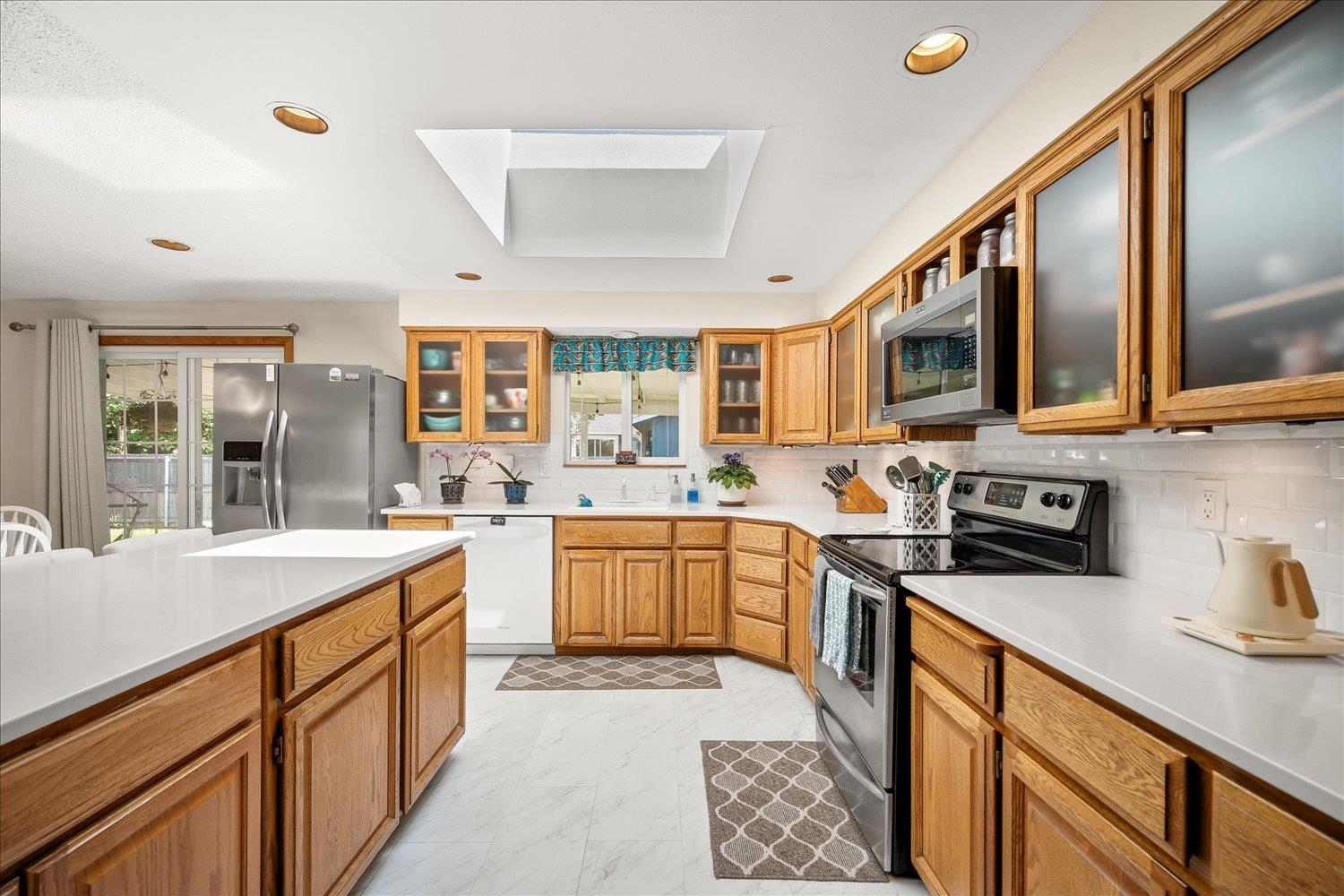 12802 E 27TH Ave - Photo 7