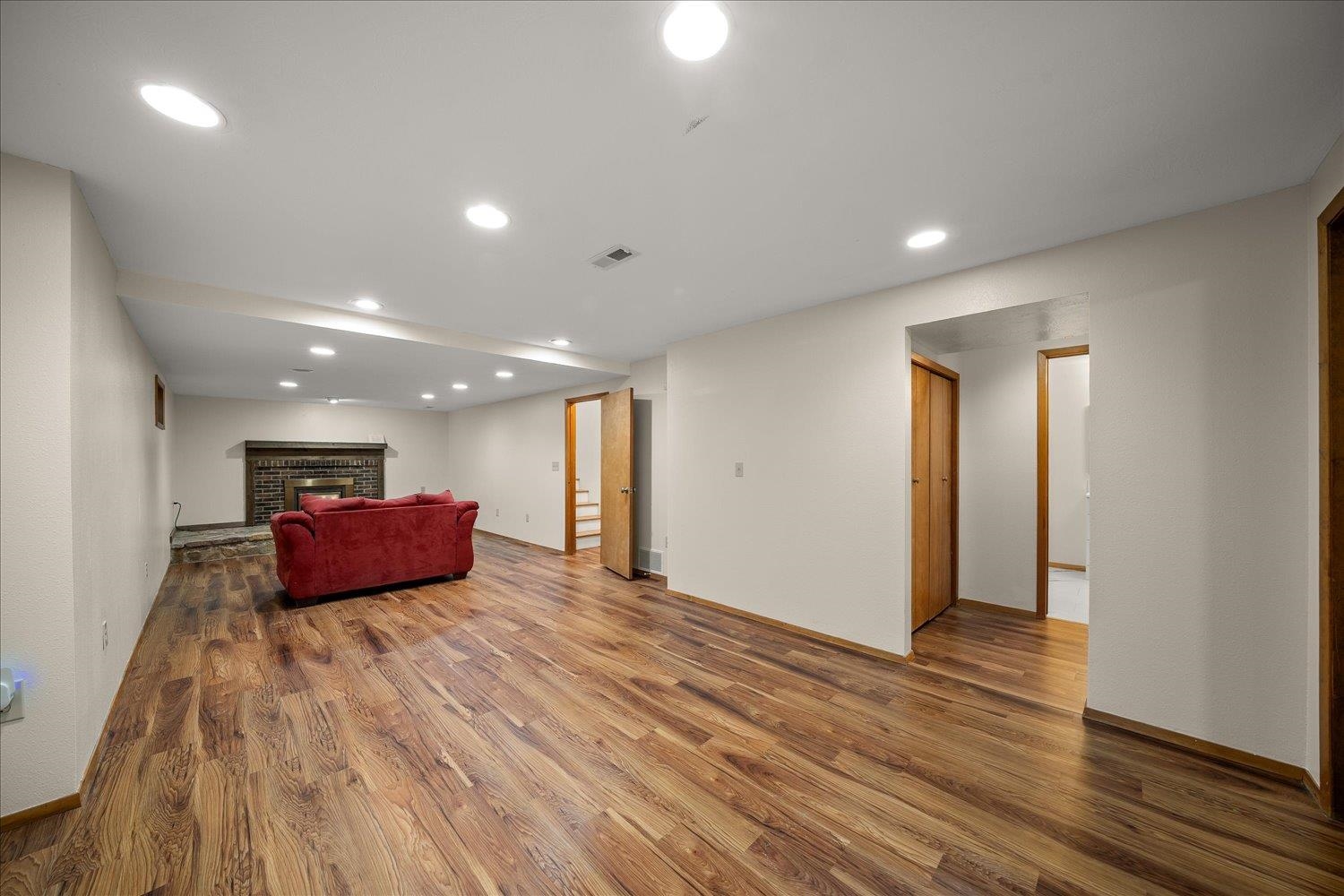 12802 E 27TH Ave - Photo 17