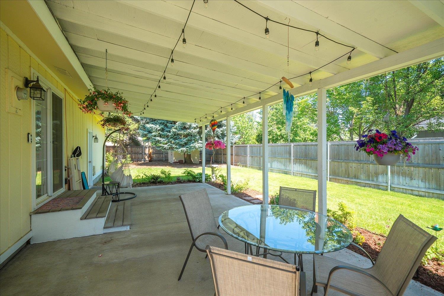 12802 E 27TH Ave - Photo 26