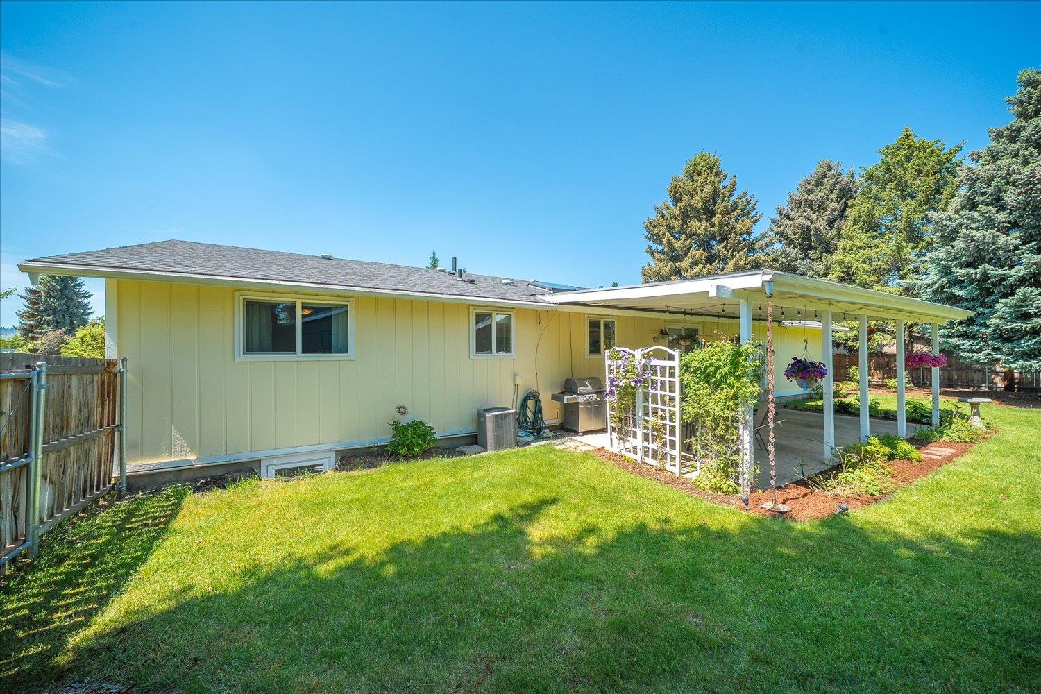 12802 E 27TH Ave - Photo 29