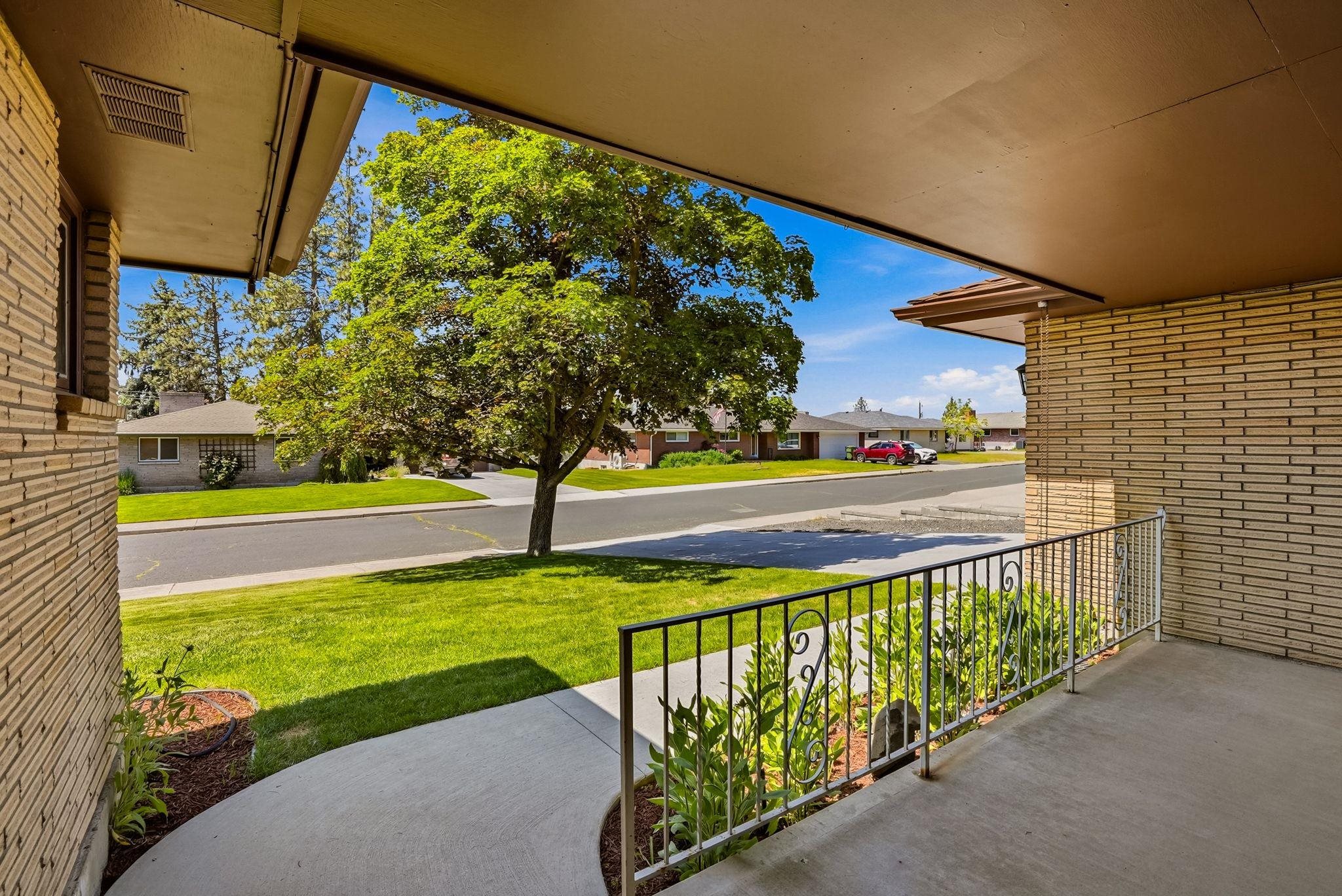 5732 N Drumheller St - Photo 3